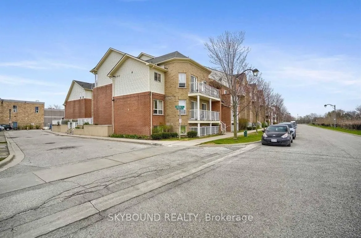 Photo 1 of 35 Sunrise Drive, Markham, Milliken Mills East — HOMEH