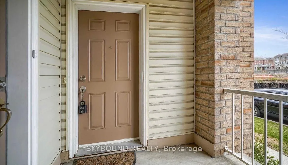 Photo 21 of 35 Sunrise Drive, Markham, Milliken Mills East — HOMEH