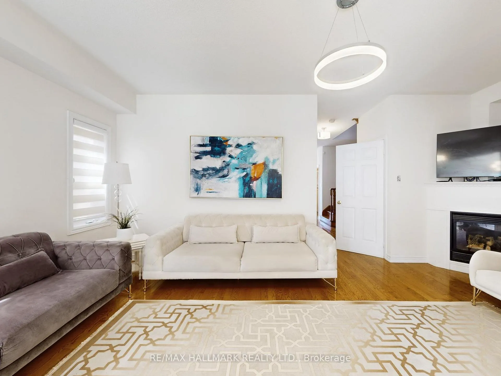 Photo 6 of 39 Retreat Boulevard, Vaughan, Vellore Village — HOMEH