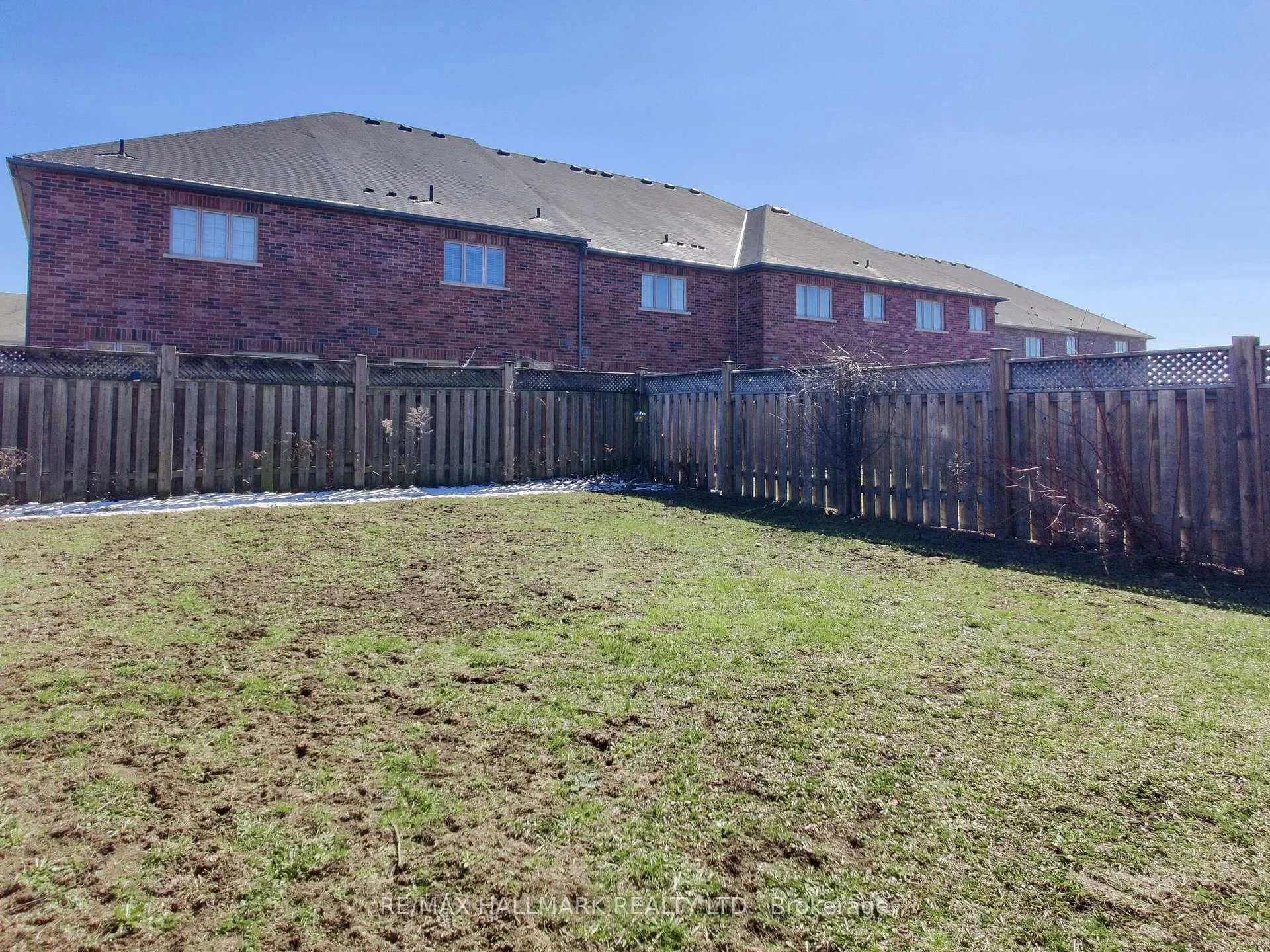 Photo 25 of 39 Retreat Boulevard, Vaughan, Vellore Village — HOMEH