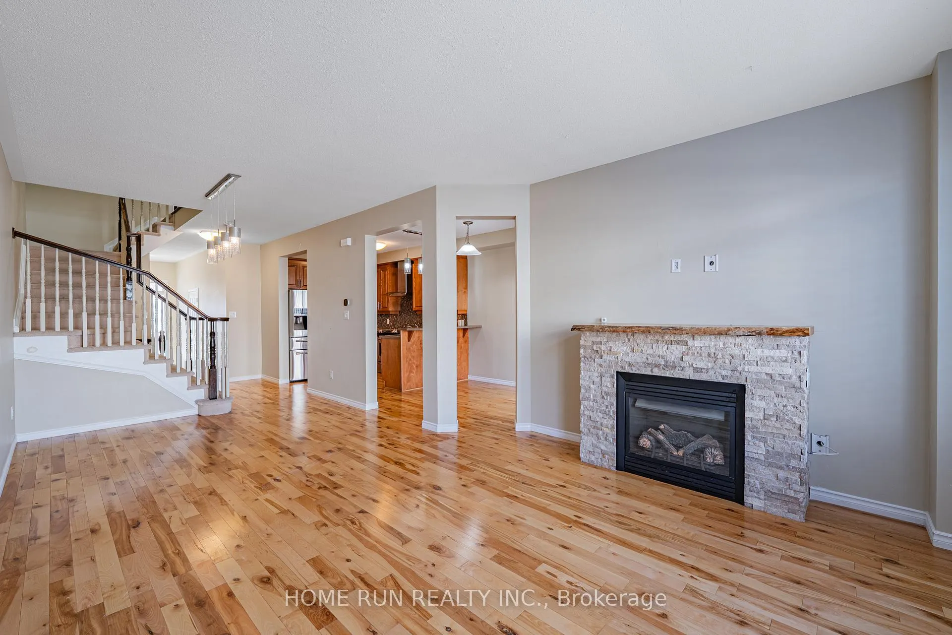Photo 7 of 602 Pamplona Private, Ottawa, Barrhaven - Stonebridge — HOMEH