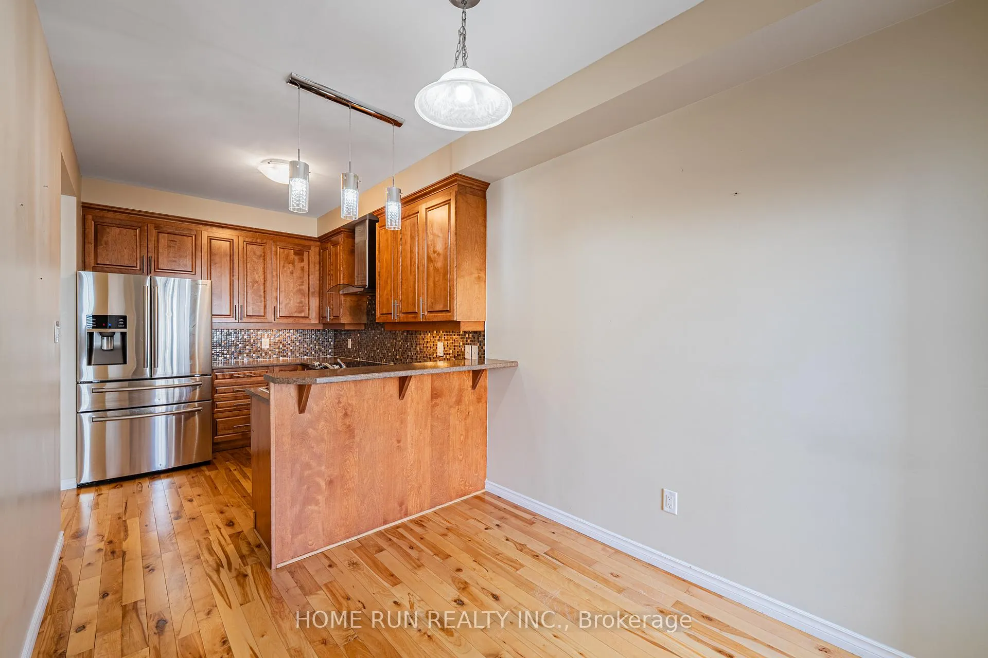 Photo 10 of 602 Pamplona Private, Ottawa, Barrhaven - Stonebridge — HOMEH