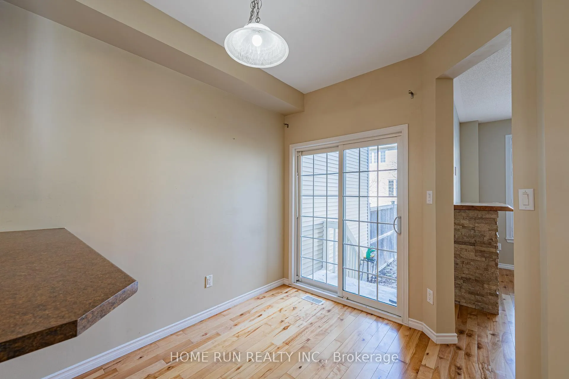 Photo 13 of 602 Pamplona Private, Ottawa, Barrhaven - Stonebridge — HOMEH
