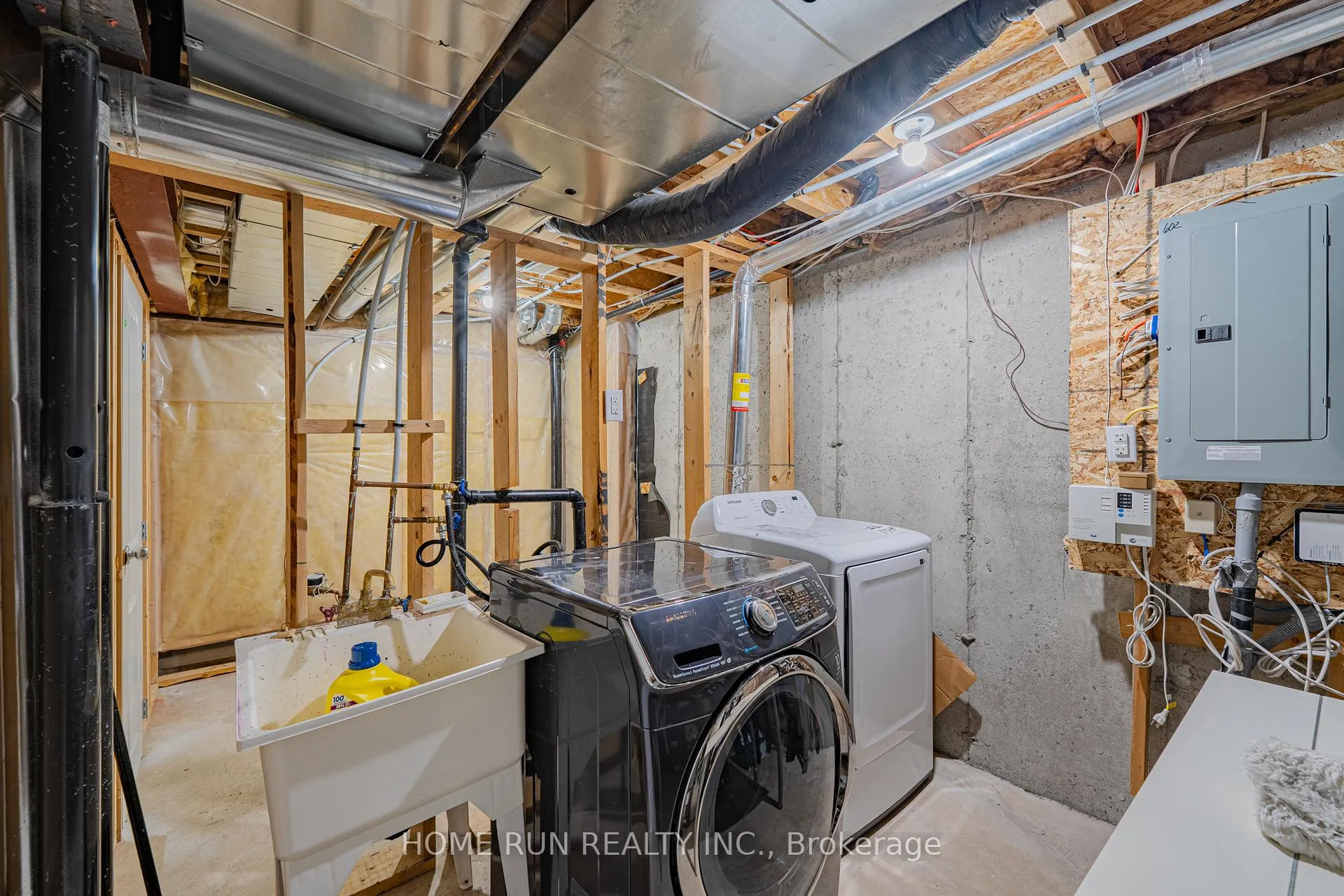 Photo 32 of 602 Pamplona Private, Ottawa, Barrhaven - Stonebridge — HOMEH