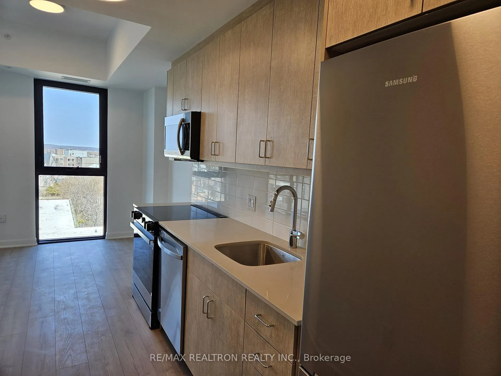 Photo 21 of Unit 911, 223 Princess Street, Kingston, East of Sir John A. Blvd — HOMEH
