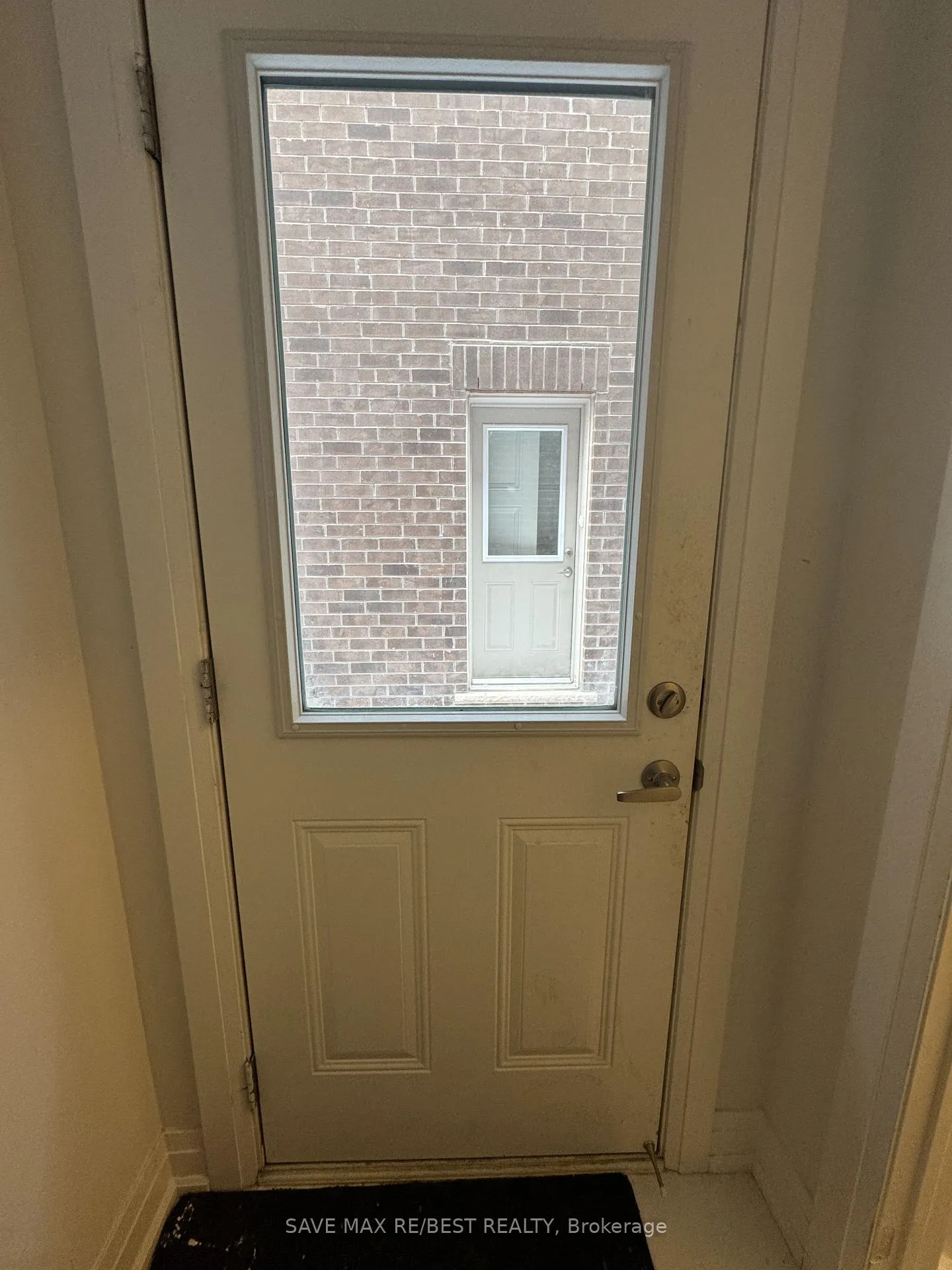Front of Unit Bsmt, 118 Jura Crescent