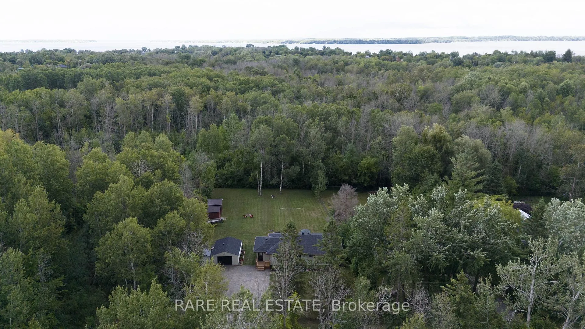 Photo 3 of 1121 Ferrier Avenue, Innisfil, Lefroy — HOMEH