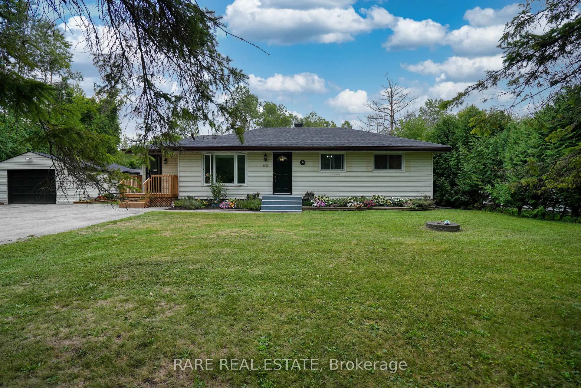 Photo 5 of 1121 Ferrier Avenue, Innisfil, Lefroy — HOMEH