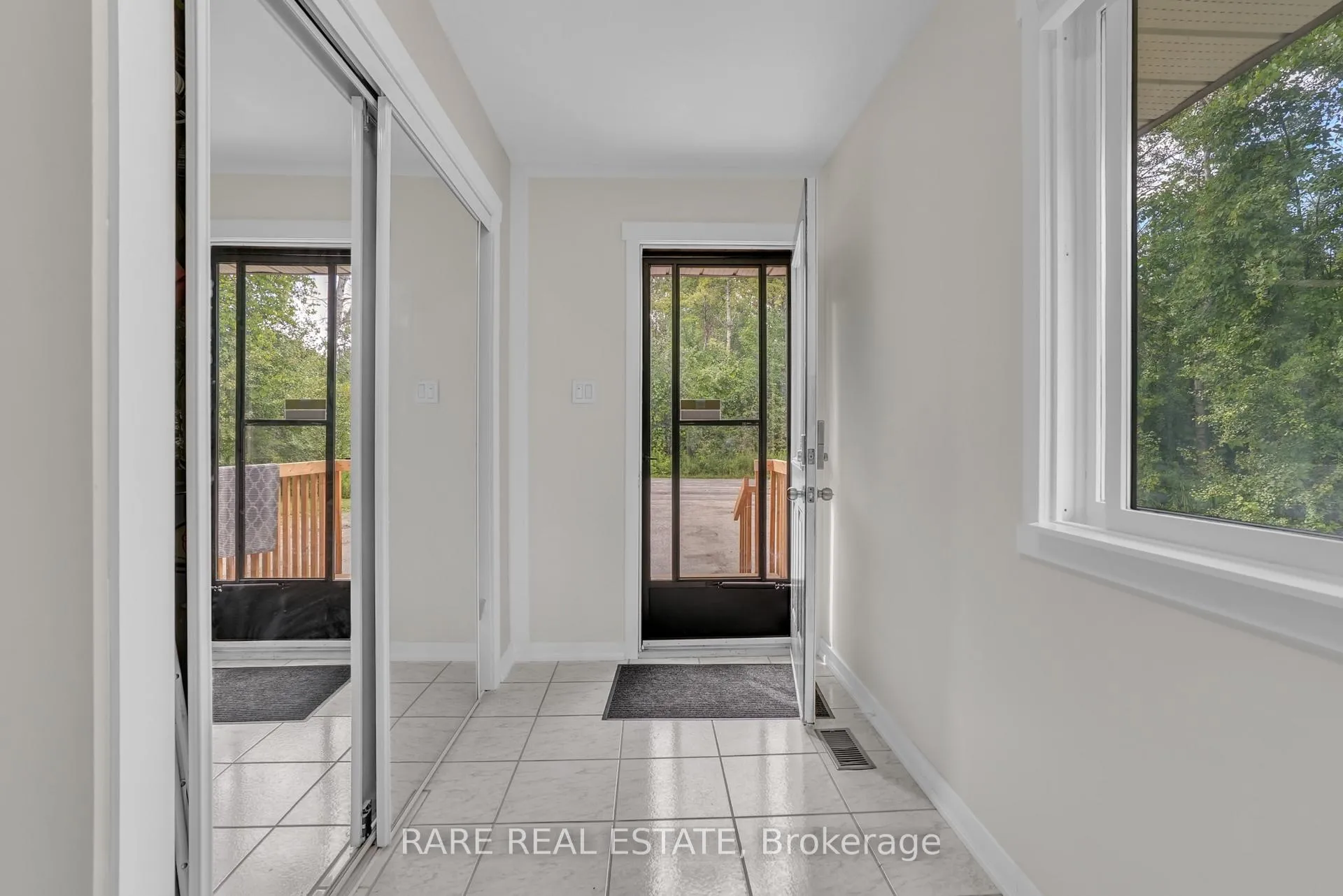 Photo 18 of 1121 Ferrier Avenue, Innisfil, Lefroy — HOMEH
