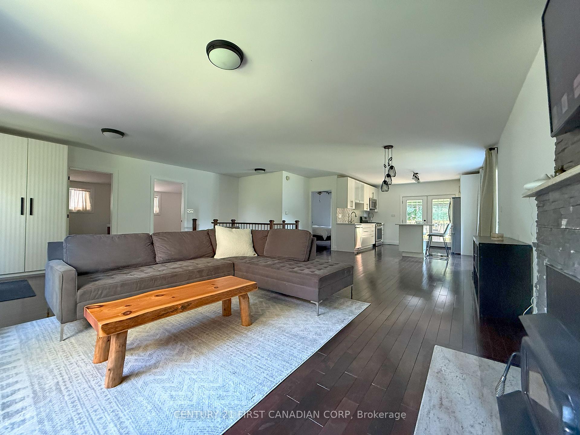 Photo 6 of 205 King Edward Street, Brant, Paris — HOMEH