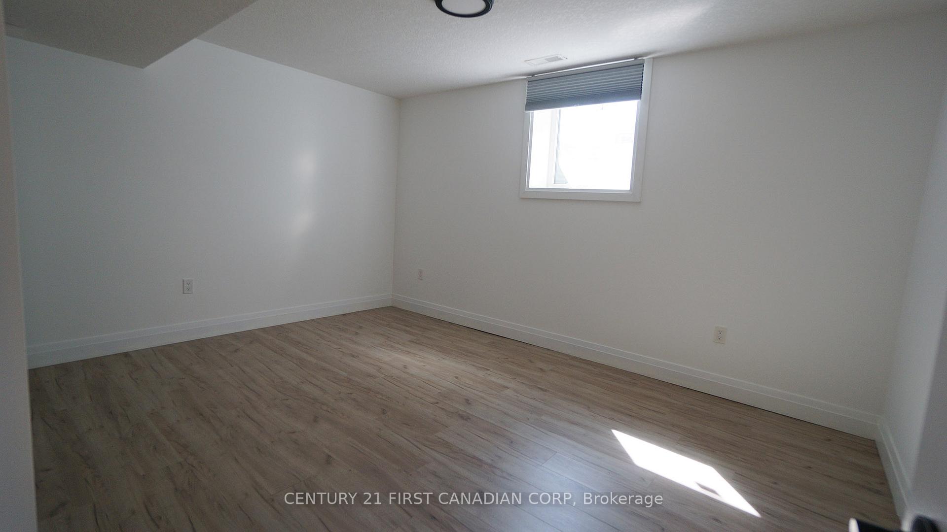 Photo 14 of 205 King Edward Street, Brant, Paris — HOMEH