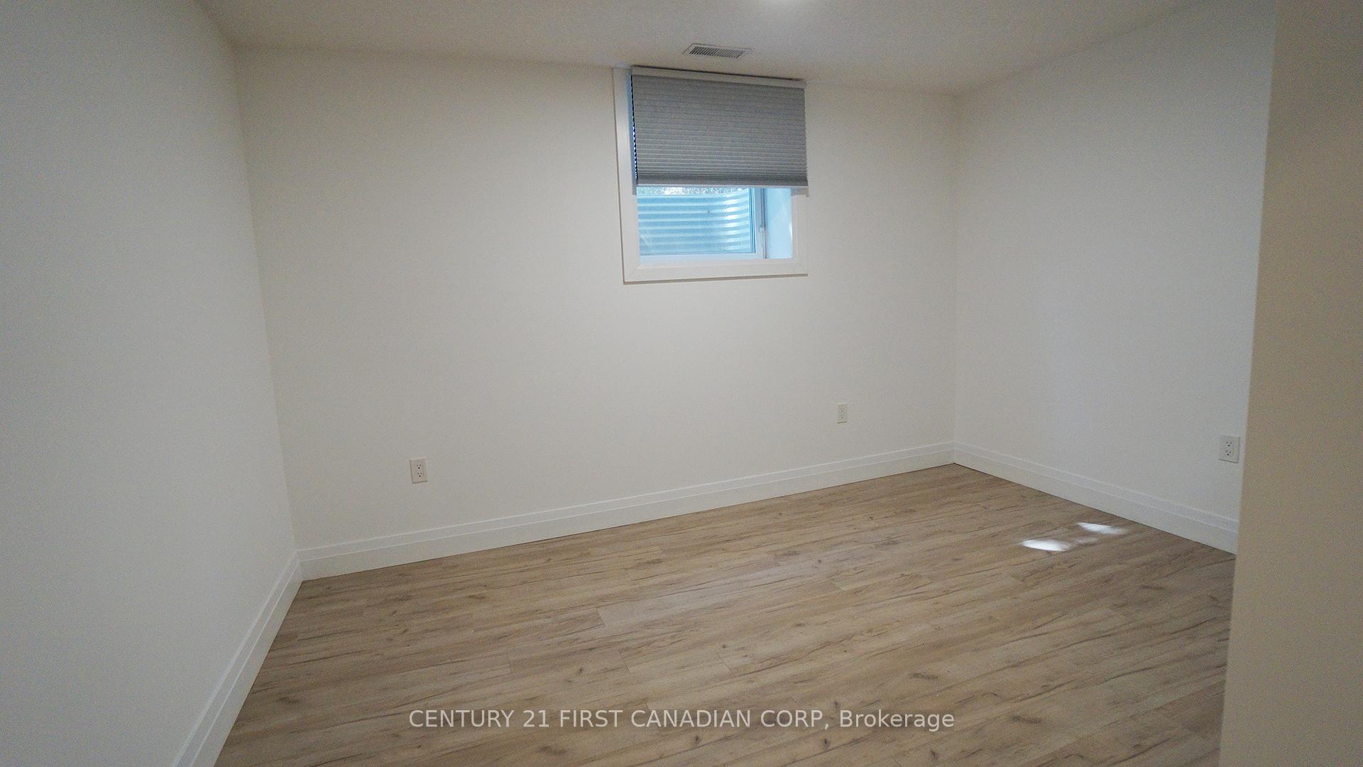 Photo 12 of 205 King Edward Street, Brant, Paris — HOMEH