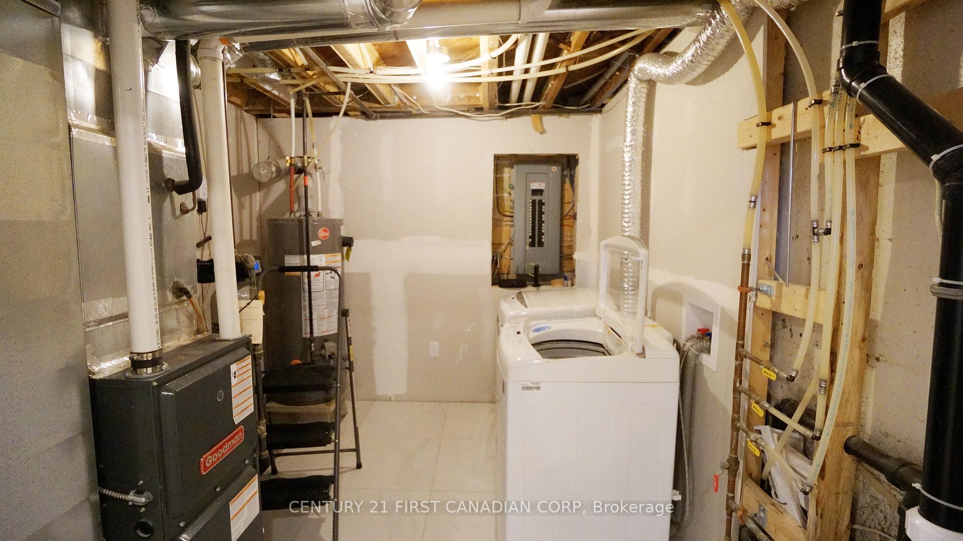 Photo 17 of 205 King Edward Street, Brant, Paris — HOMEH