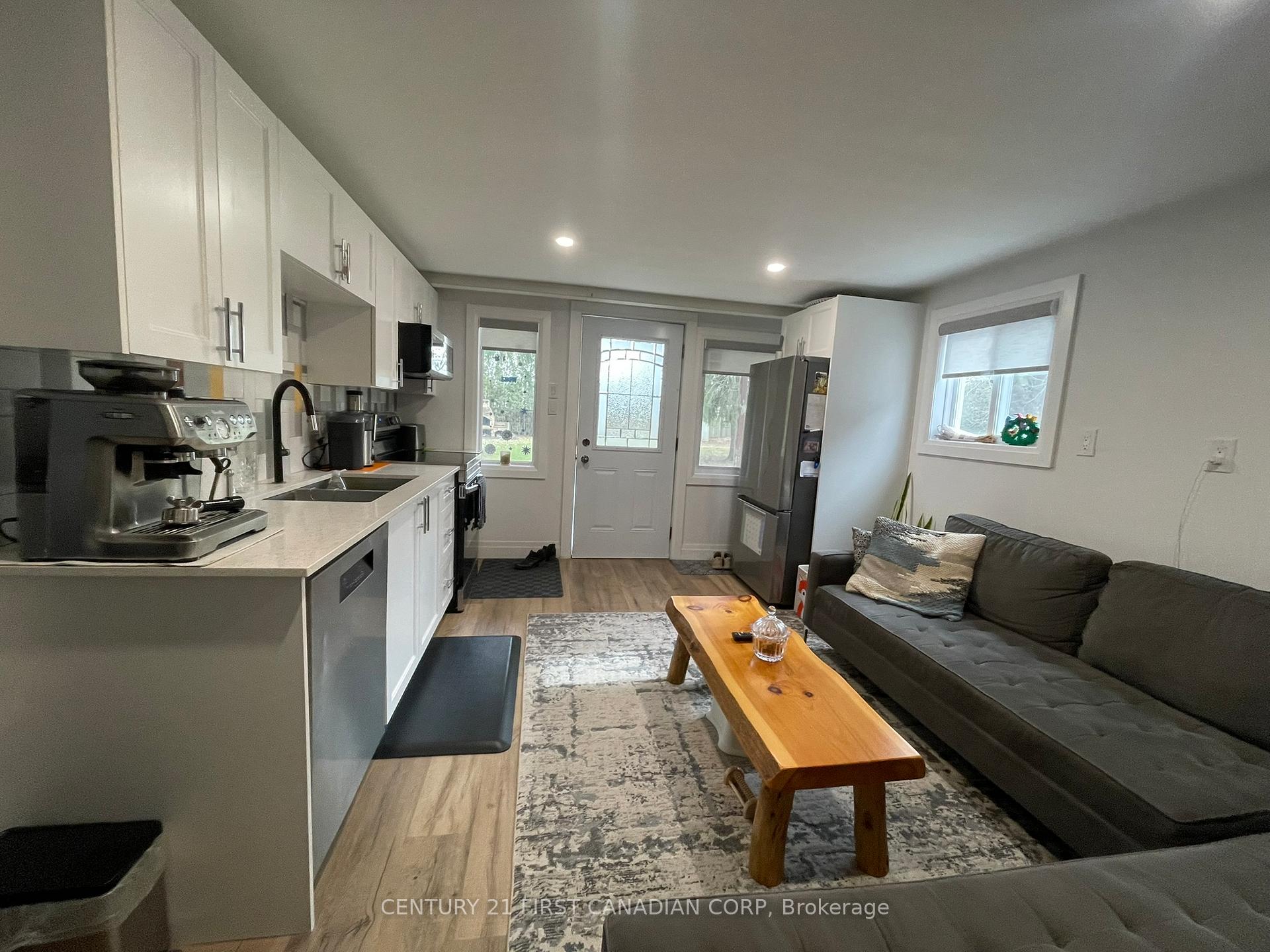 Photo 29 of 205 King Edward Street, Brant, Paris — HOMEH