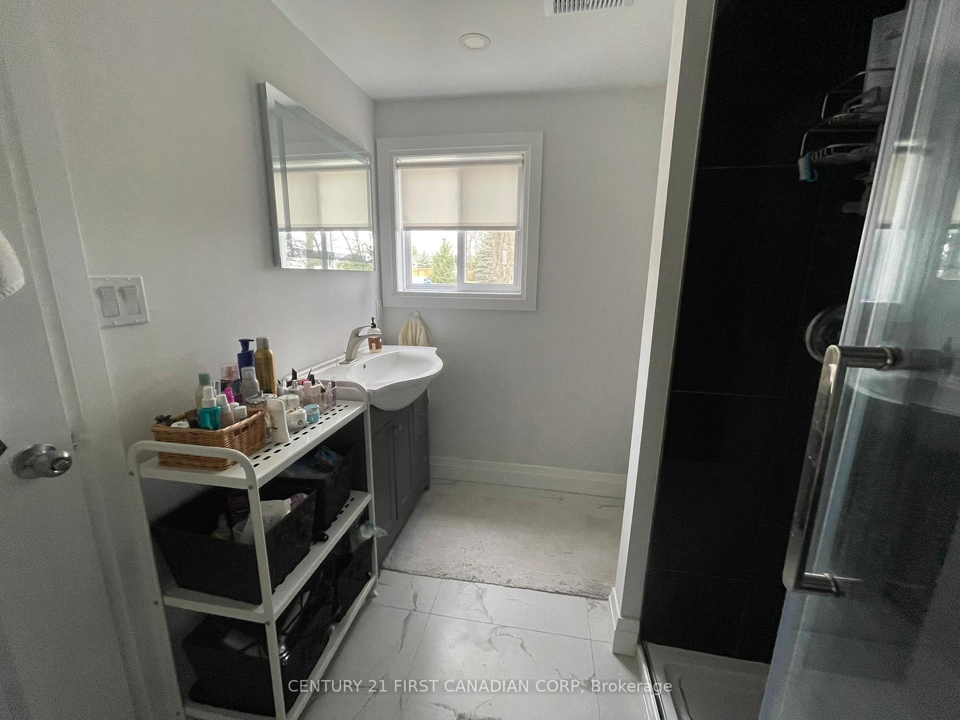 Photo 32 of 205 King Edward Street, Brant, Paris — HOMEH