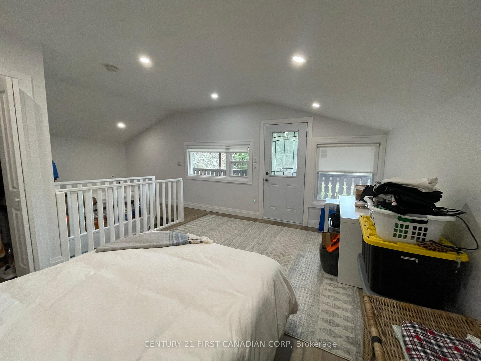 Photo 26 of 205 King Edward Street, Brant, Paris — HOMEH