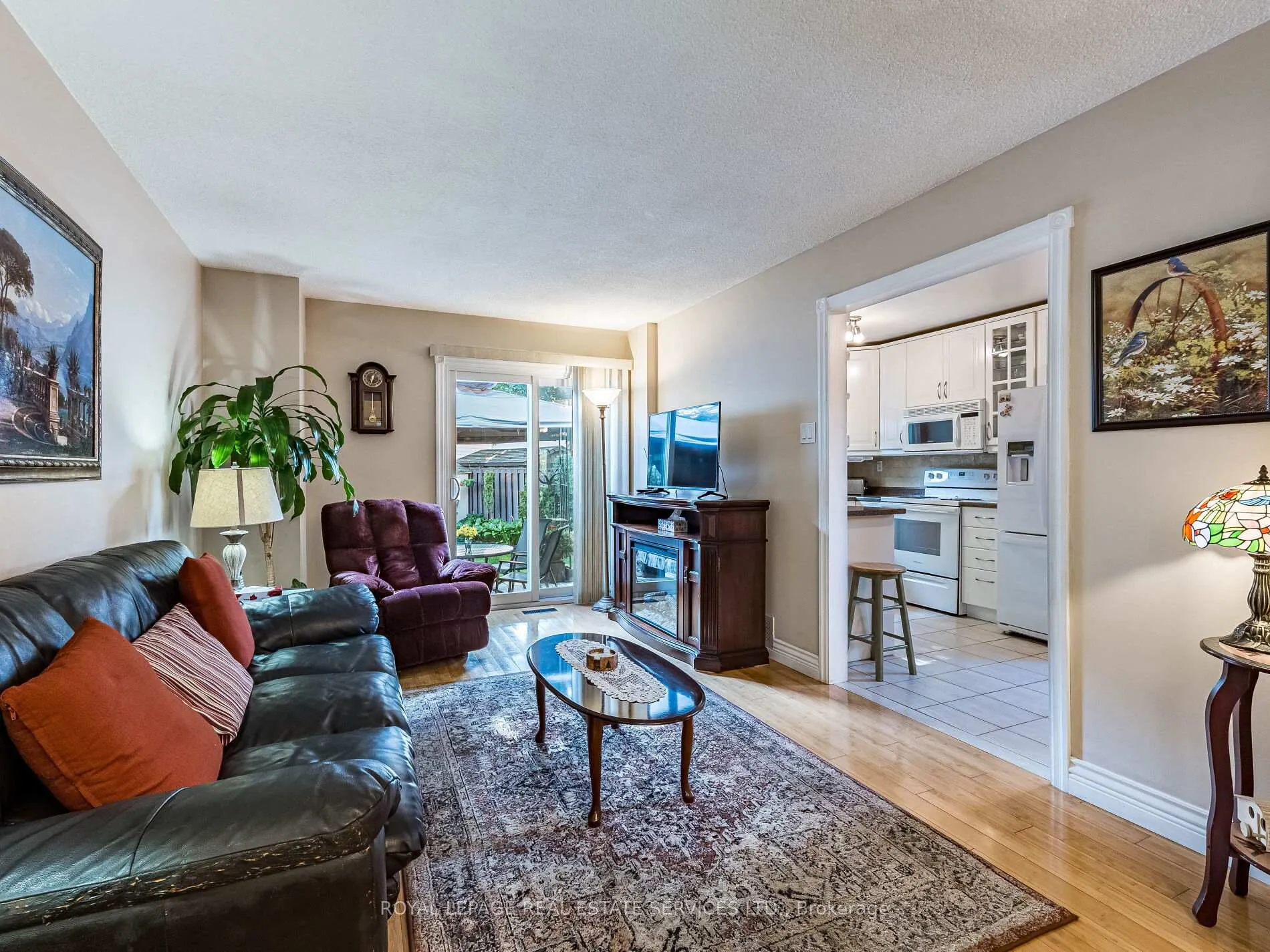 Photo 11 of 77 Martindale Crescent, Brampton, Brampton West — HOMEH