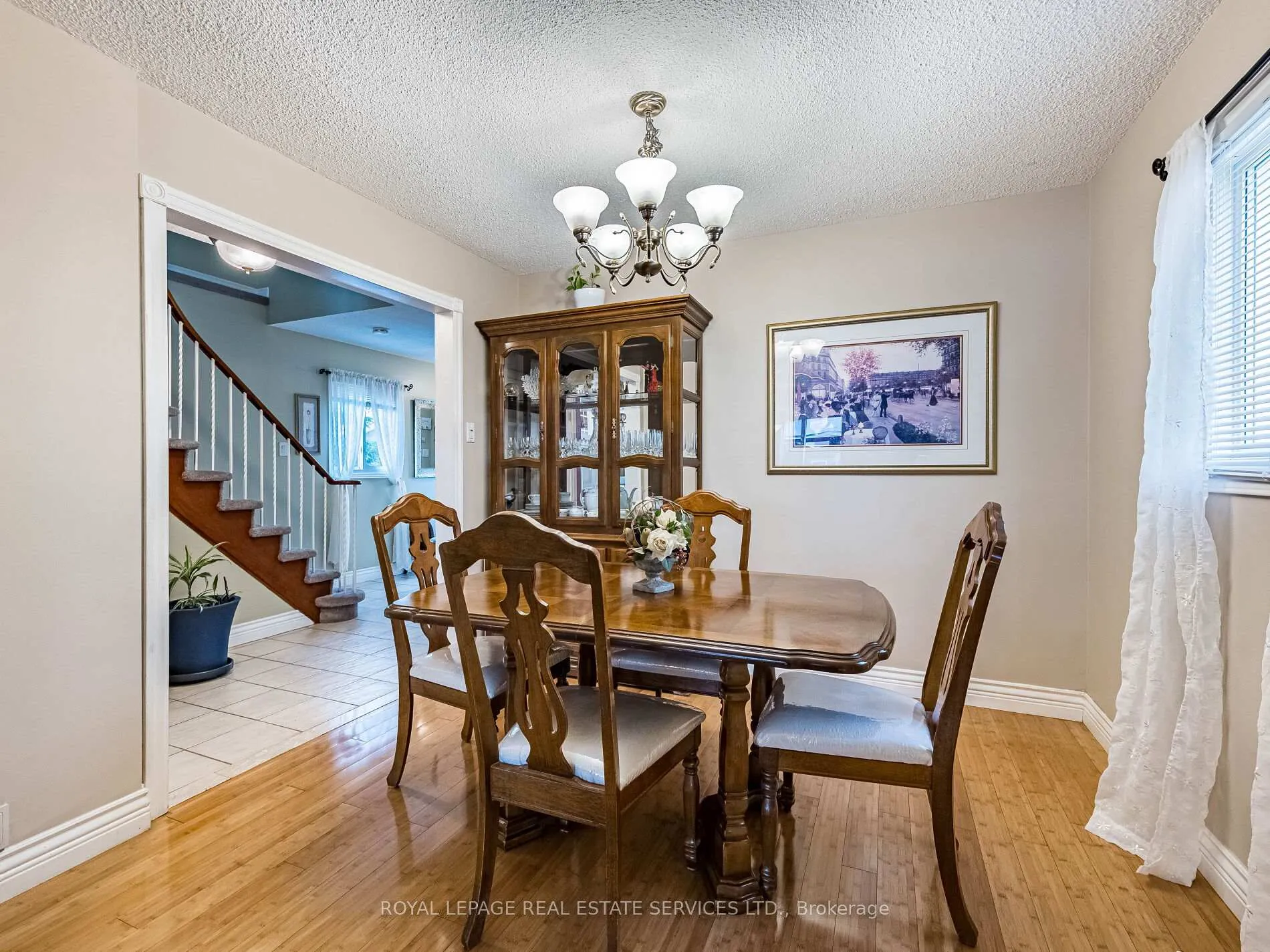 Photo 14 of 77 Martindale Crescent, Brampton, Brampton West — HOMEH