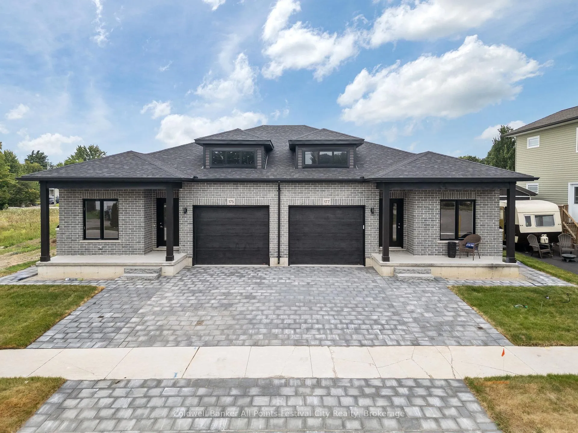 Photo 3 of 171 Elgin Avenue, Goderich, Goderich (Town) — HOMEH