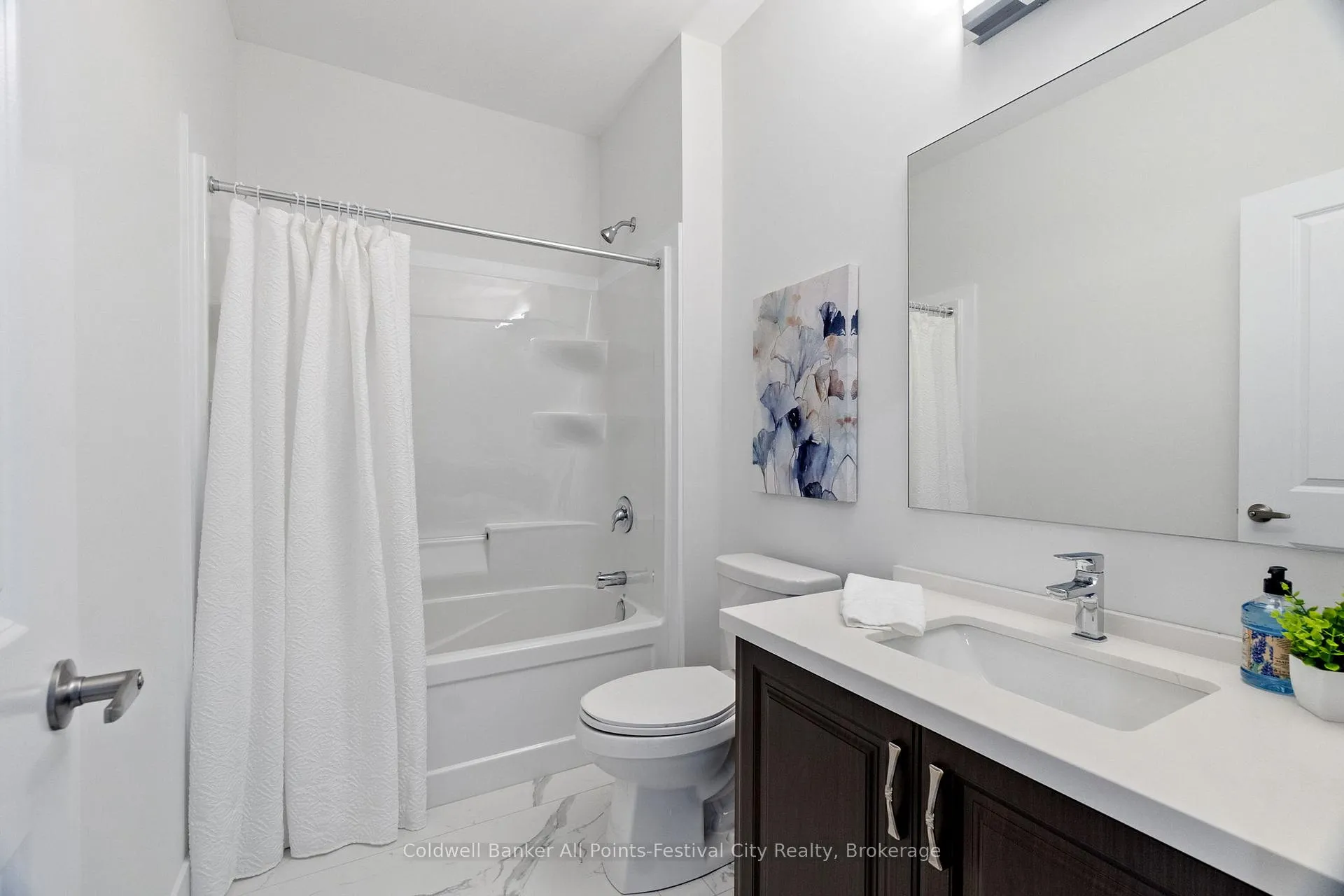 Photo 11 of 171 Elgin Avenue, Goderich, Goderich (Town) — HOMEH