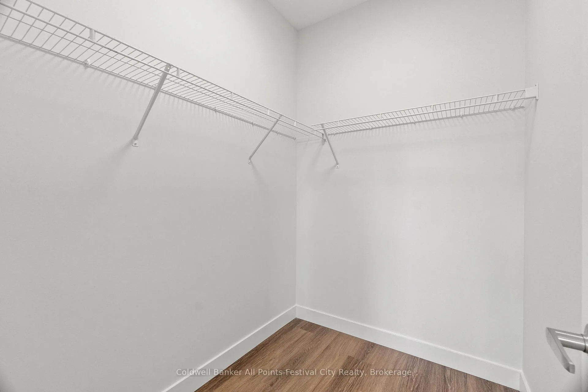 Photo 24 of 171 Elgin Avenue, Goderich, Goderich (Town) — HOMEH