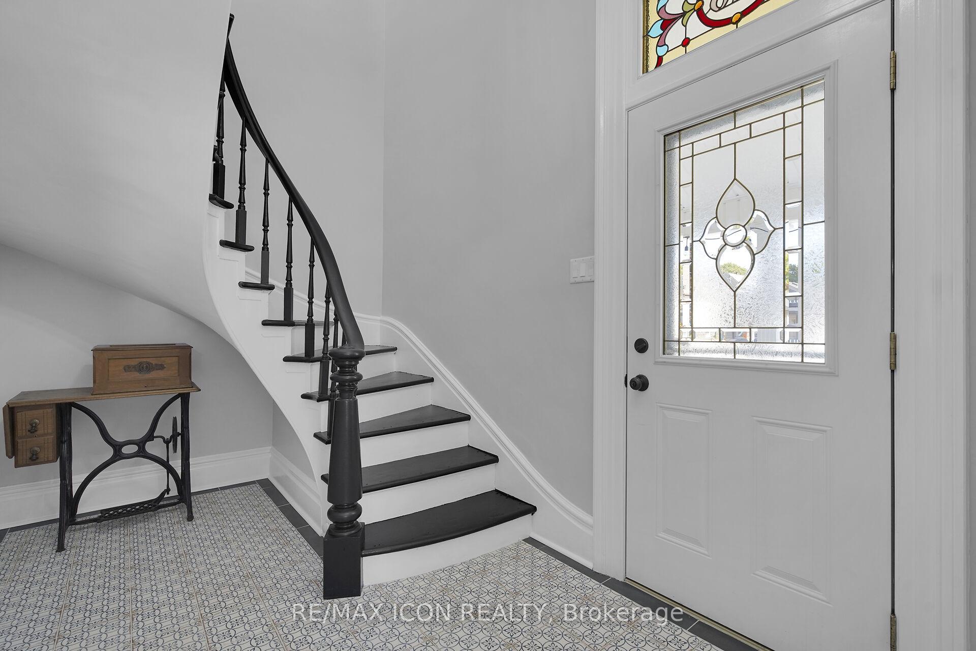 Photo 5 of 14113 Belmont Road, Central Elgin, Belmont — HOMEH