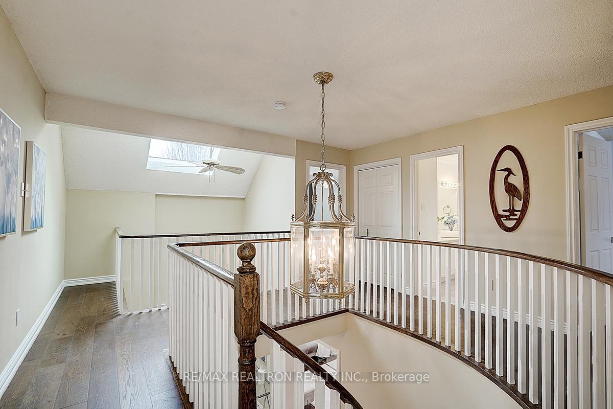 Photo 15 of 44 Golf Links Drive, Aurora, Aurora Highlands — HOMEH