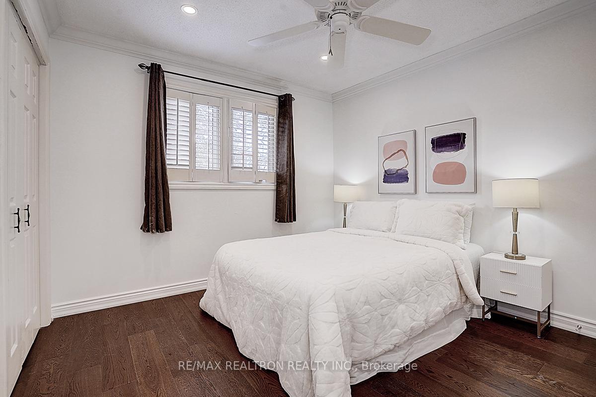 Photo 21 of 44 Golf Links Drive, Aurora, Aurora Highlands — HOMEH
