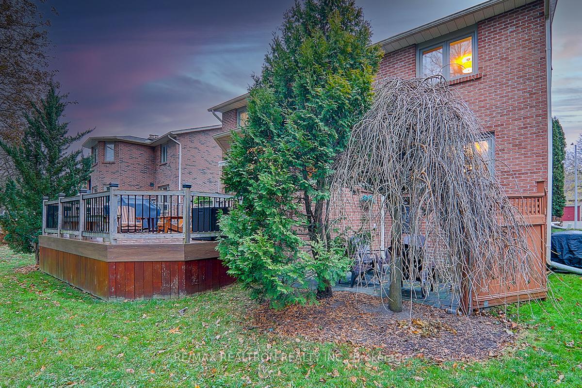 Photo 33 of 44 Golf Links Drive, Aurora, Aurora Highlands — HOMEH