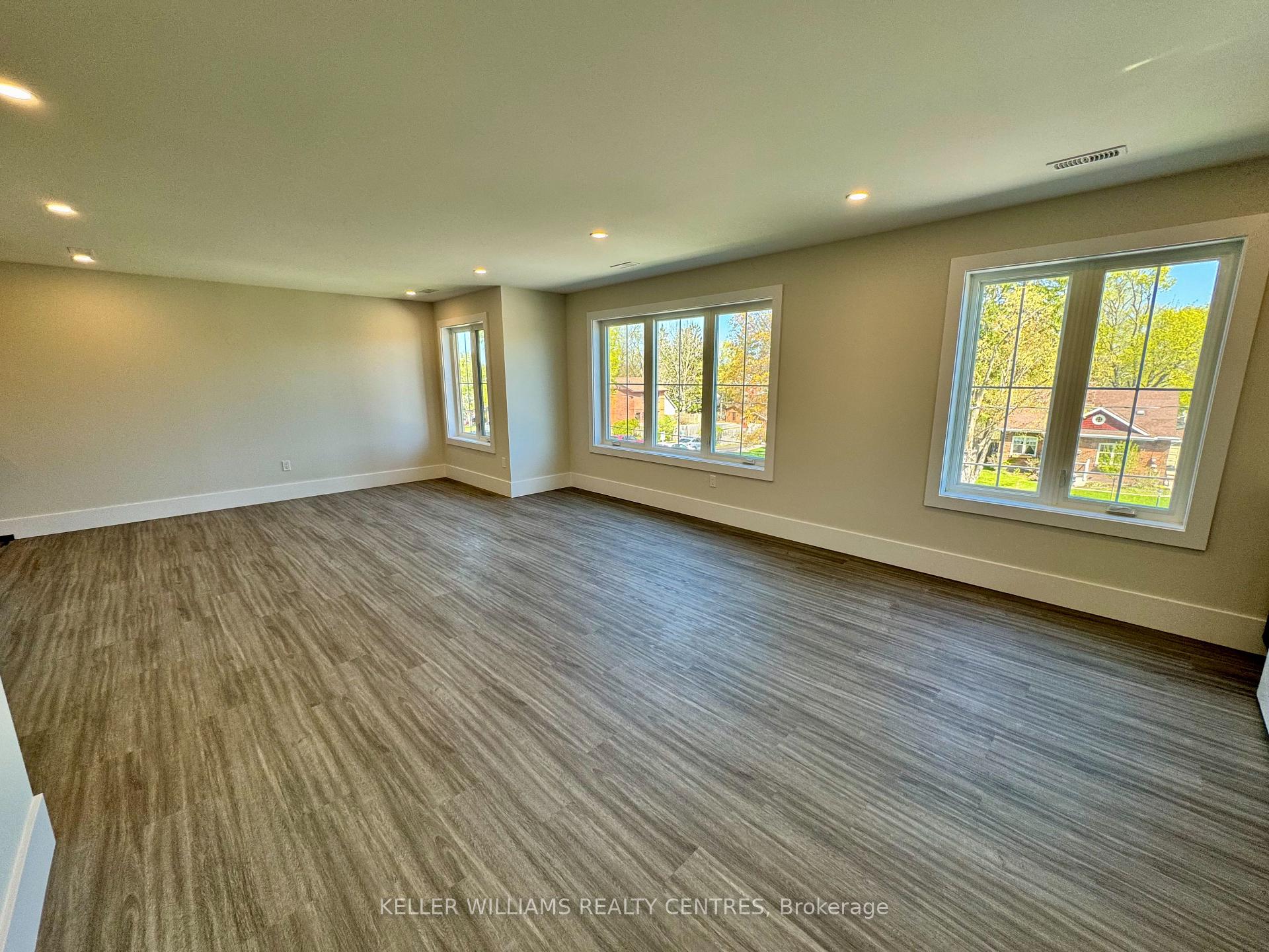 Photo 6 of Unit Upper, 63 Holgate Street, Barrie, Allandale — HOMEH