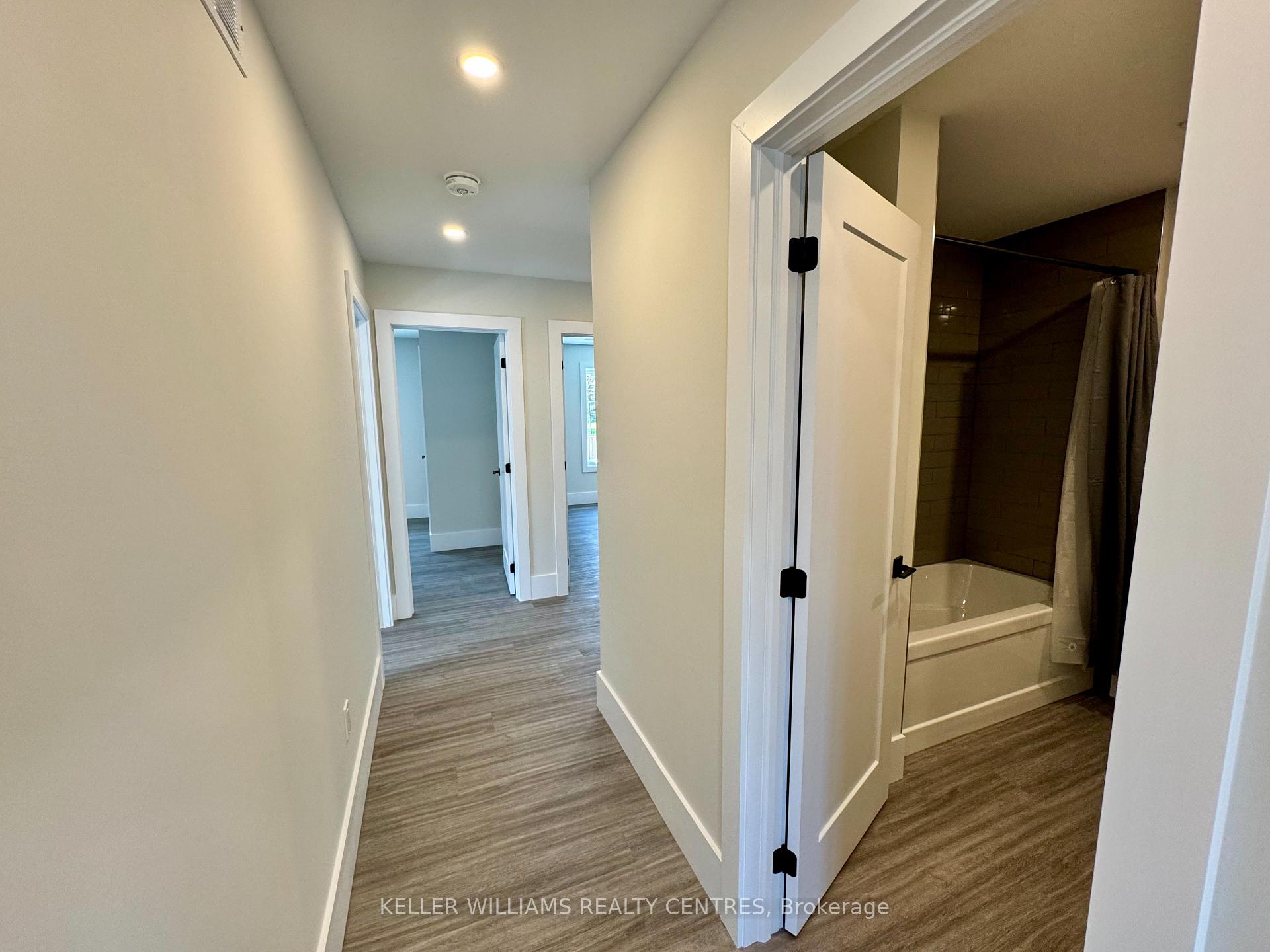 Photo 7 of Unit Upper, 63 Holgate Street, Barrie, Allandale — HOMEH