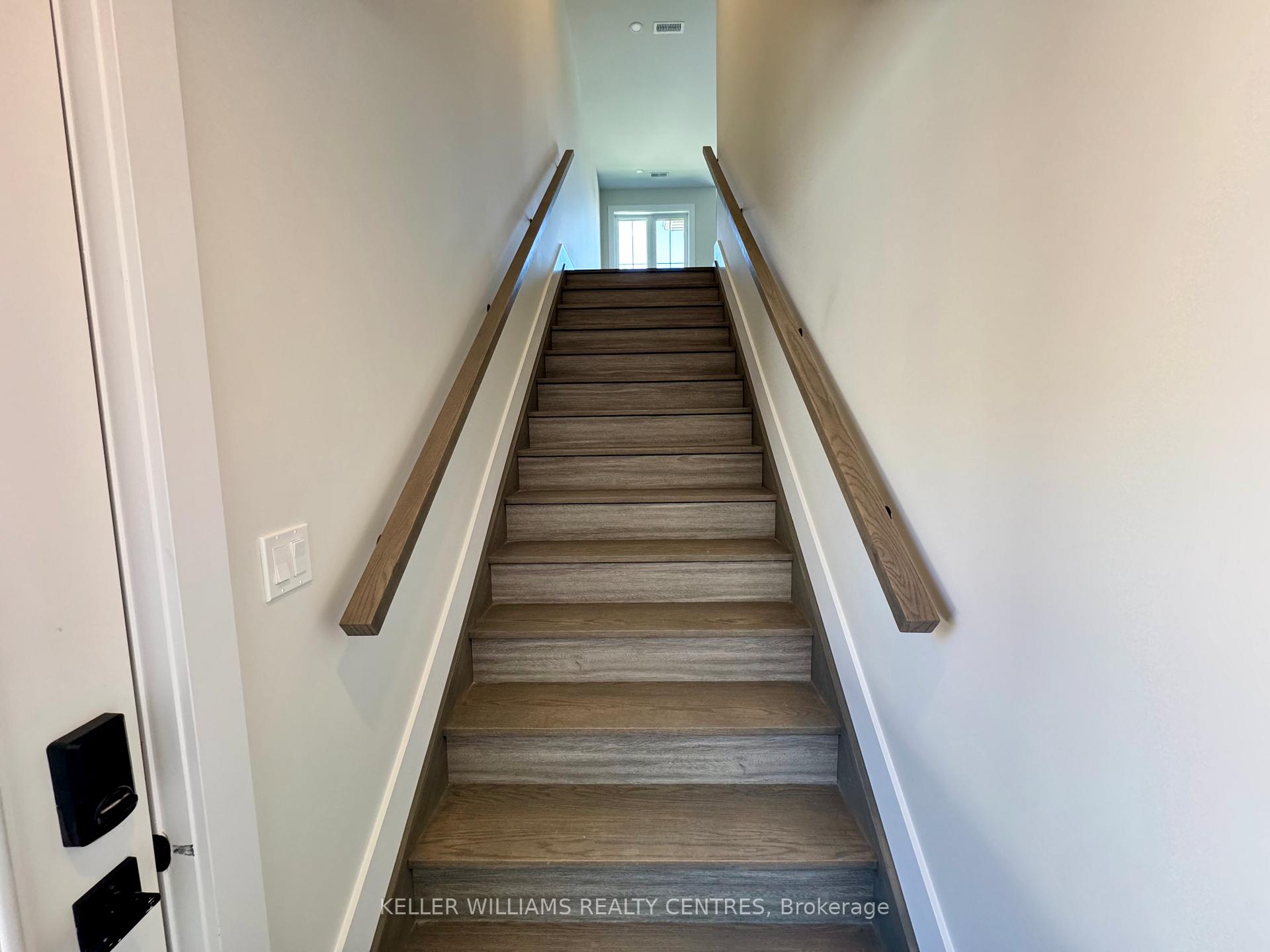 Photo 16 of Unit Upper, 63 Holgate Street, Barrie, Allandale — HOMEH