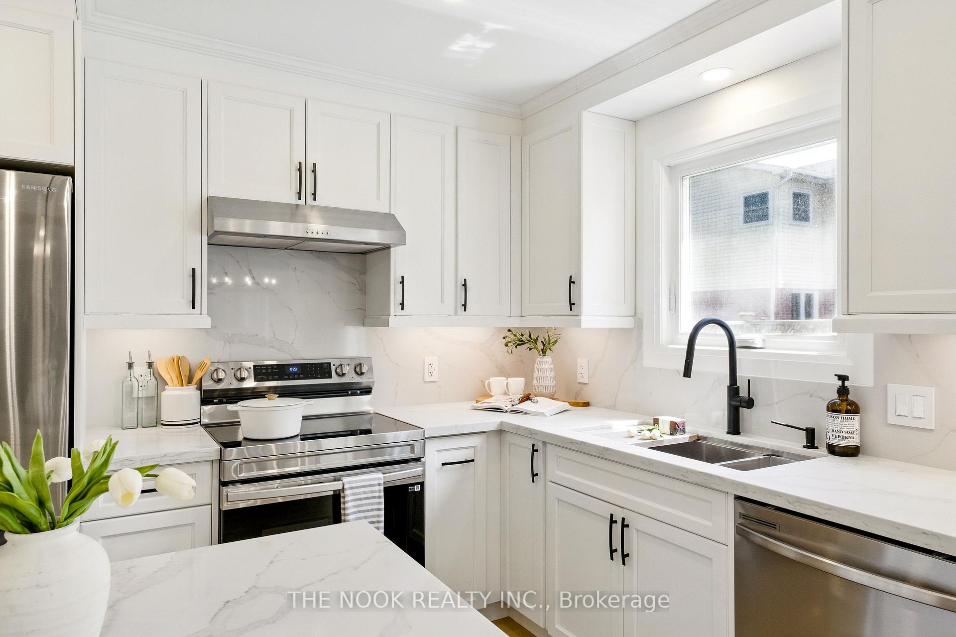 Photo 12 of 37 Reed Drive, Ajax, Central — HOMEH
