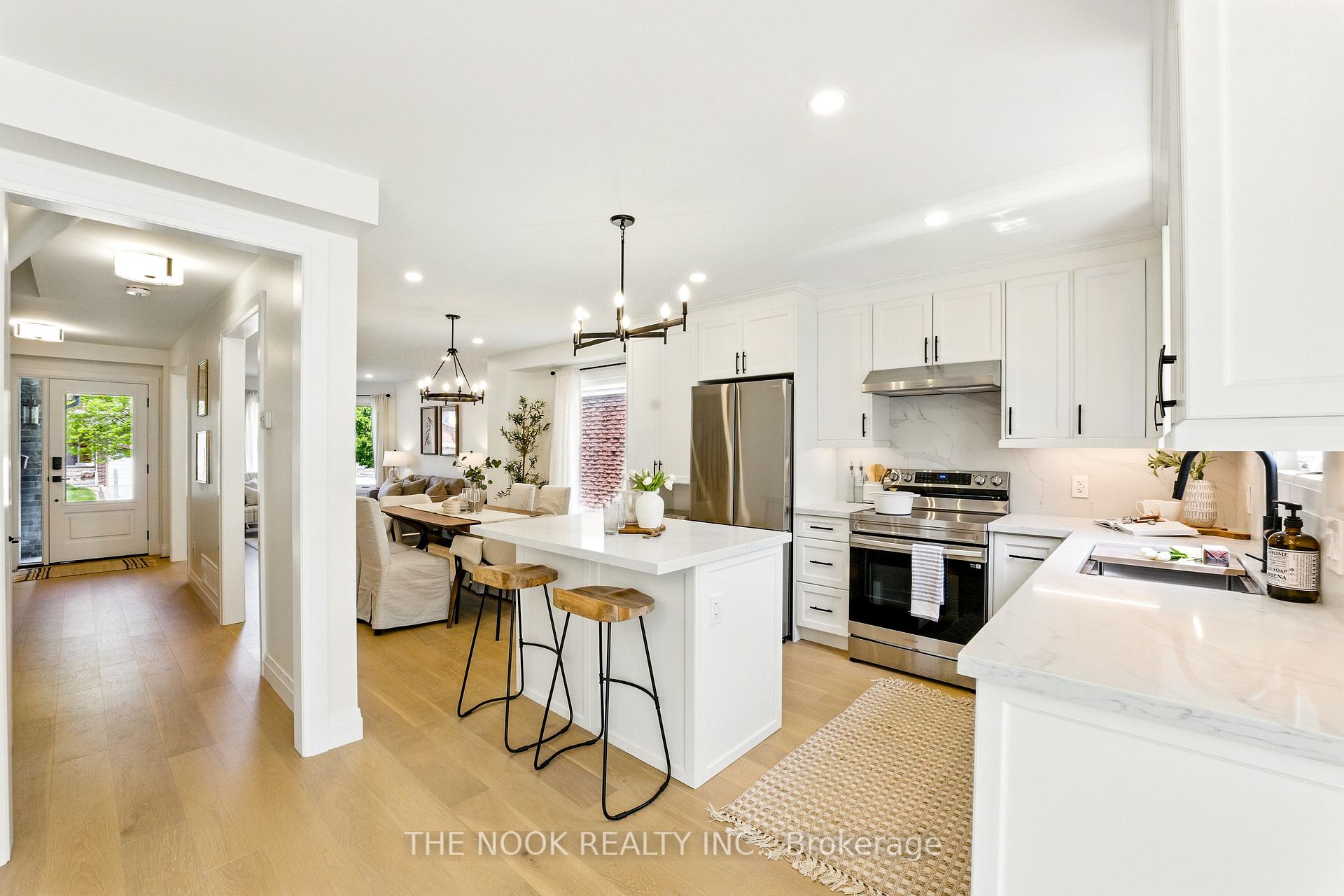 Photo 13 of 37 Reed Drive, Ajax, Central — HOMEH