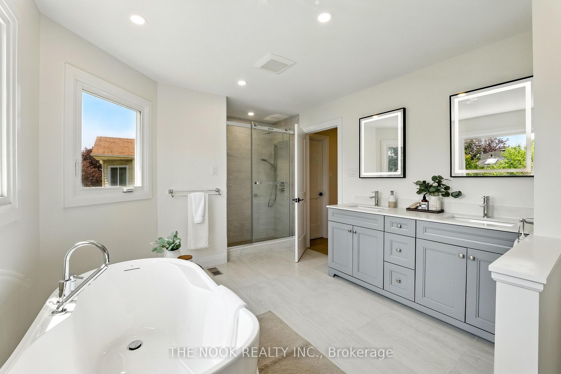 Photo 31 of 37 Reed Drive, Ajax, Central — HOMEH