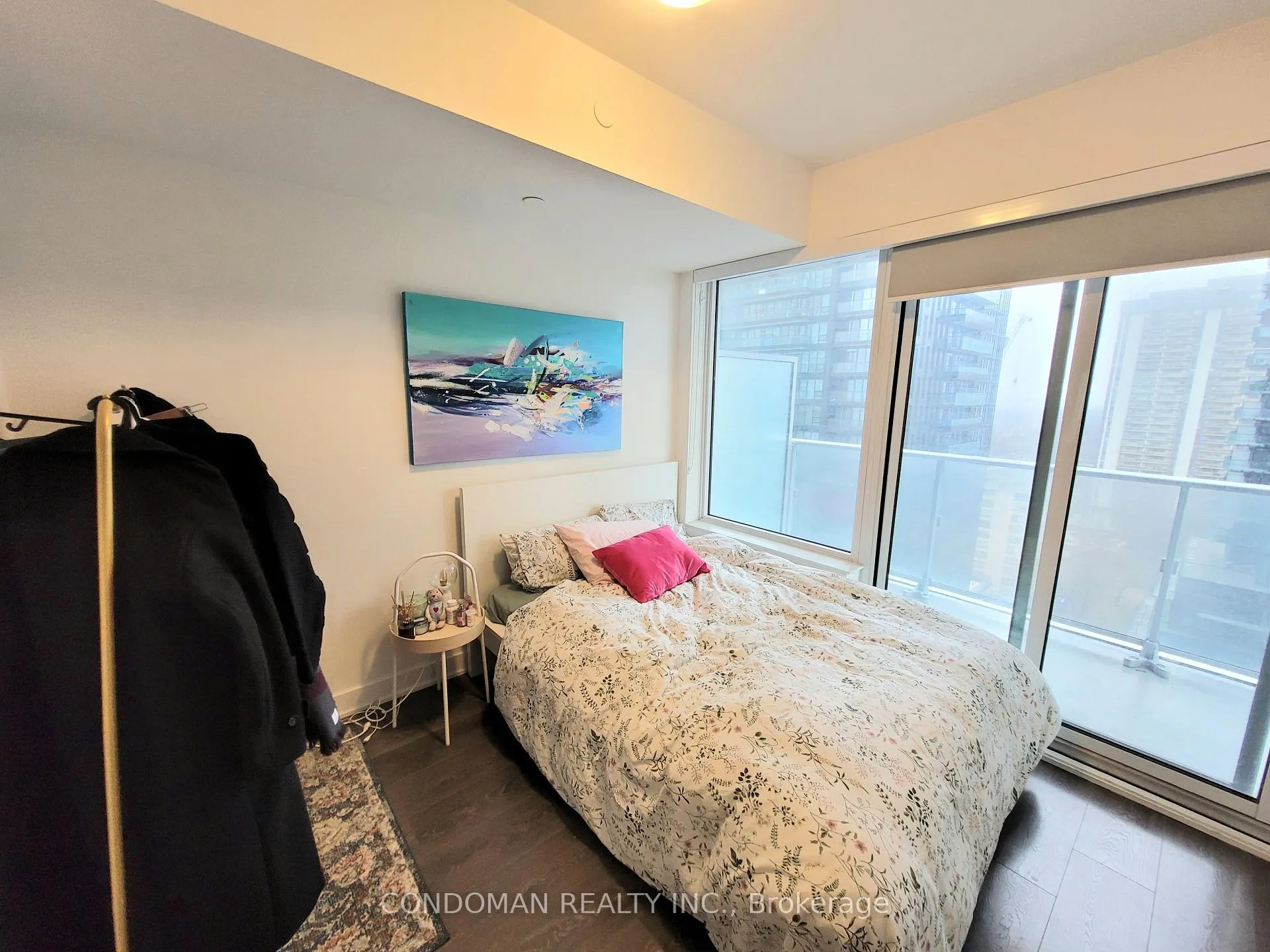 Photo 7 of Unit 1703, 99 Broadway Avenue, Toronto, Mount Pleasant West — HOMEH