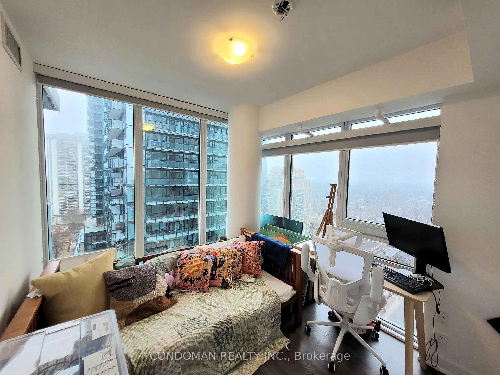 Photo 12 of Unit 1703, 99 Broadway Avenue, Toronto, Mount Pleasant West — HOMEH