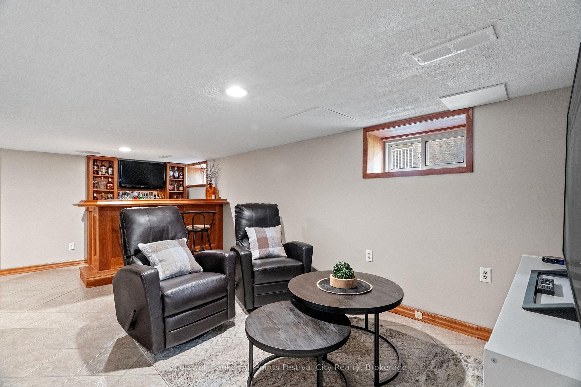 Photo 36 of 32 Cambria Road S, Goderich, Goderich (Town) — HOMEH