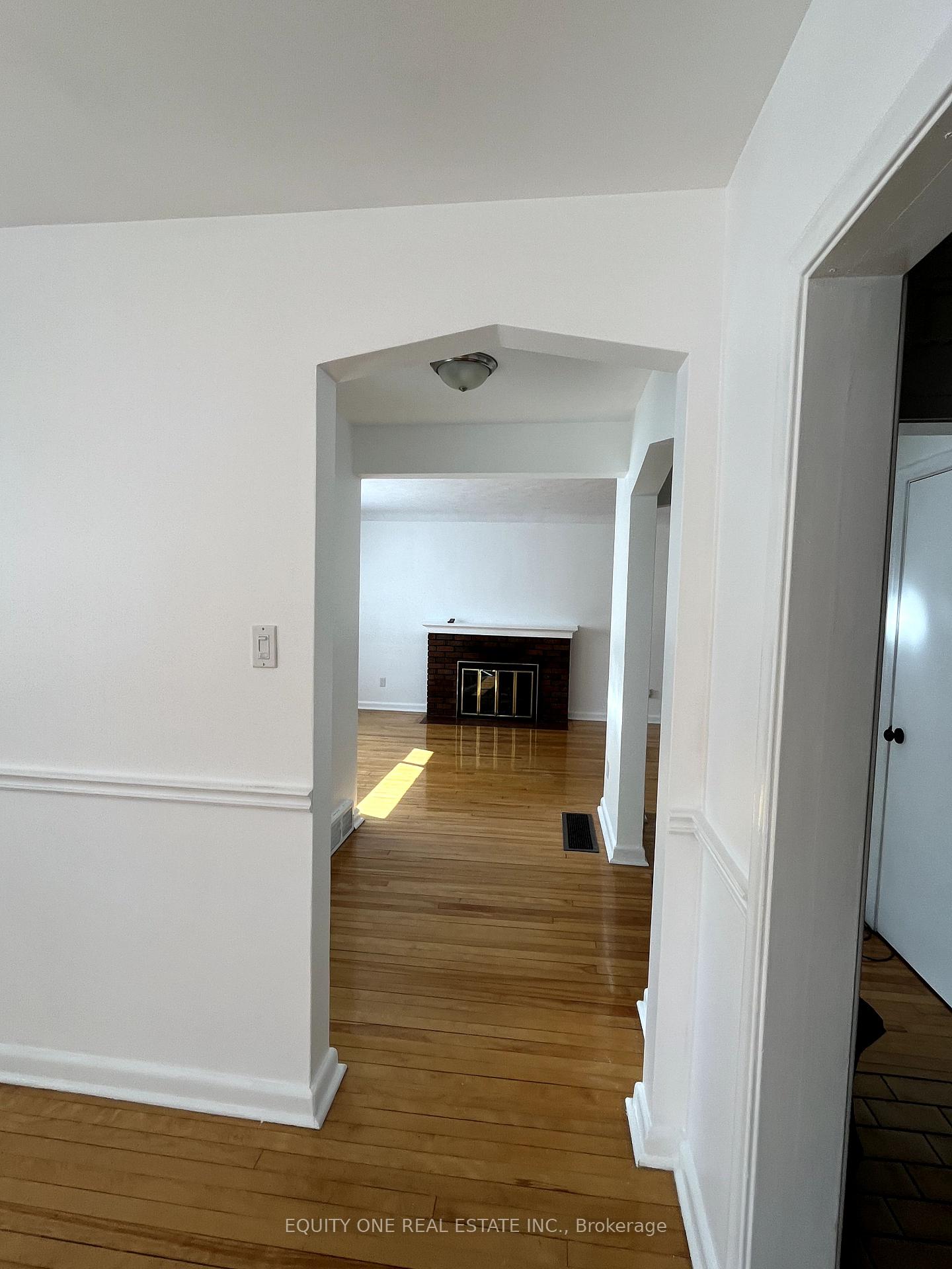 Photo 6 of 677 Weston Drive, Ottawa, Elmvale Acres — HOMEH