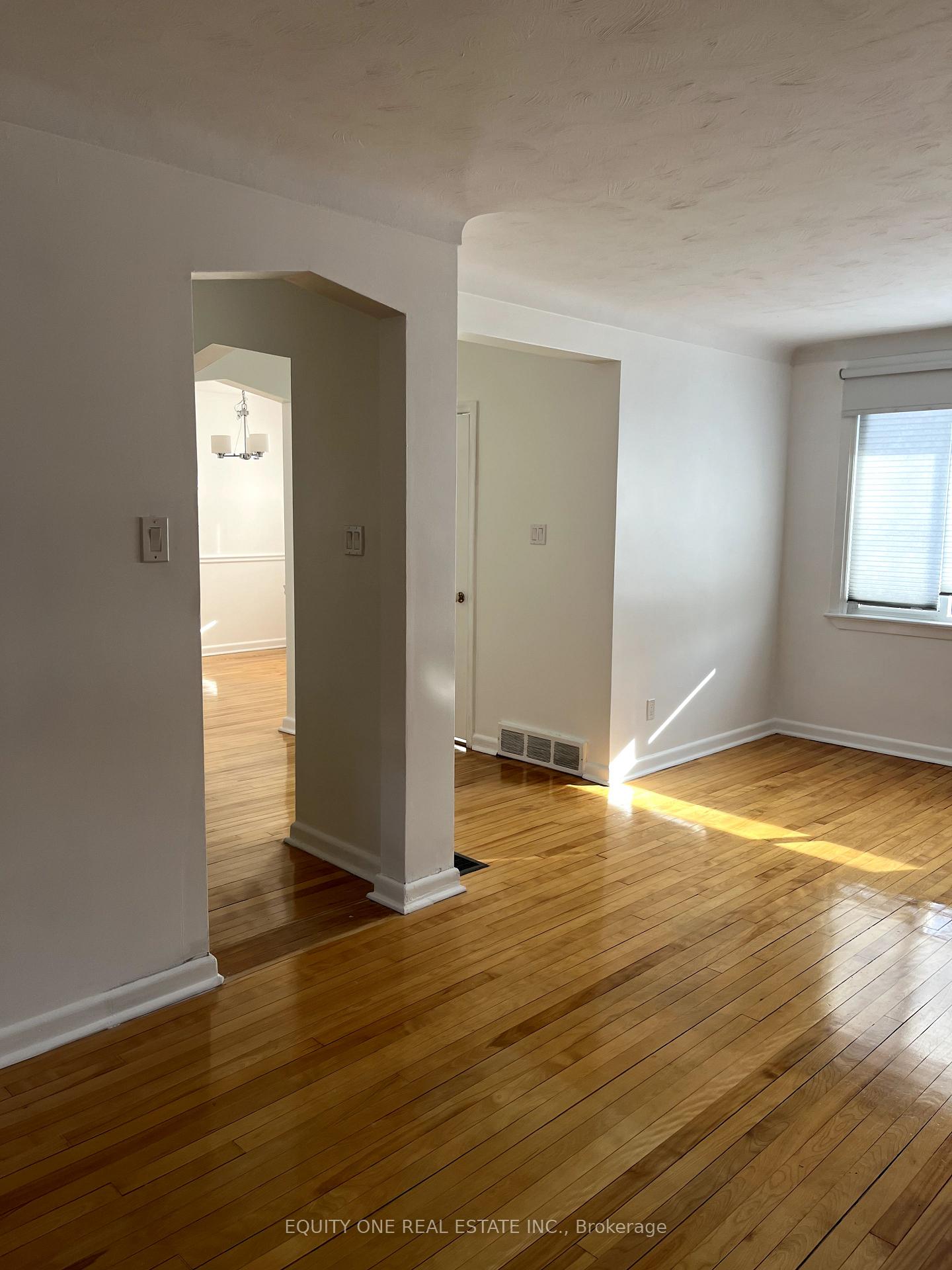 Photo 9 of 677 Weston Drive, Ottawa, Elmvale Acres — HOMEH