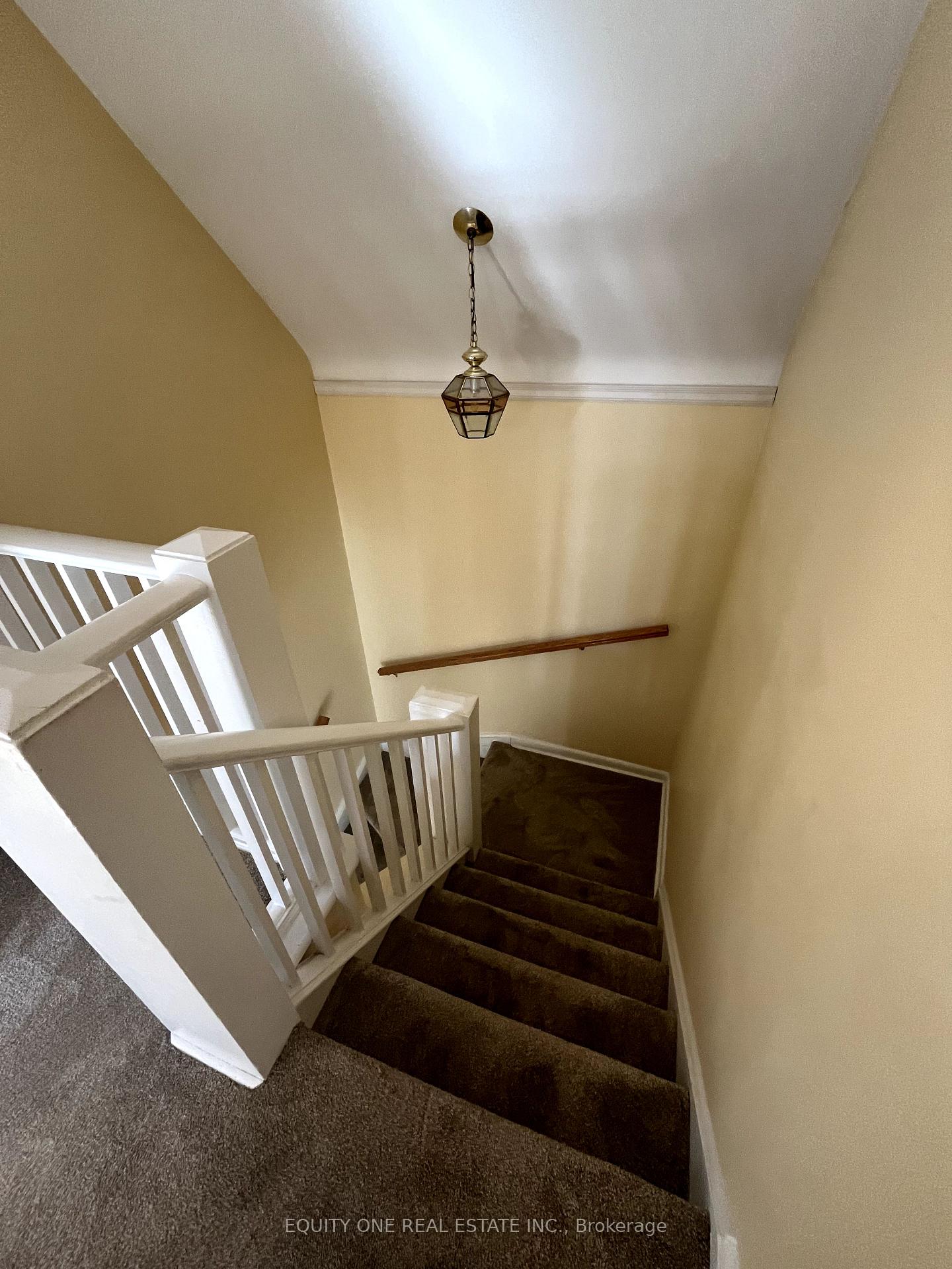 Photo 19 of 677 Weston Drive, Ottawa, Elmvale Acres — HOMEH