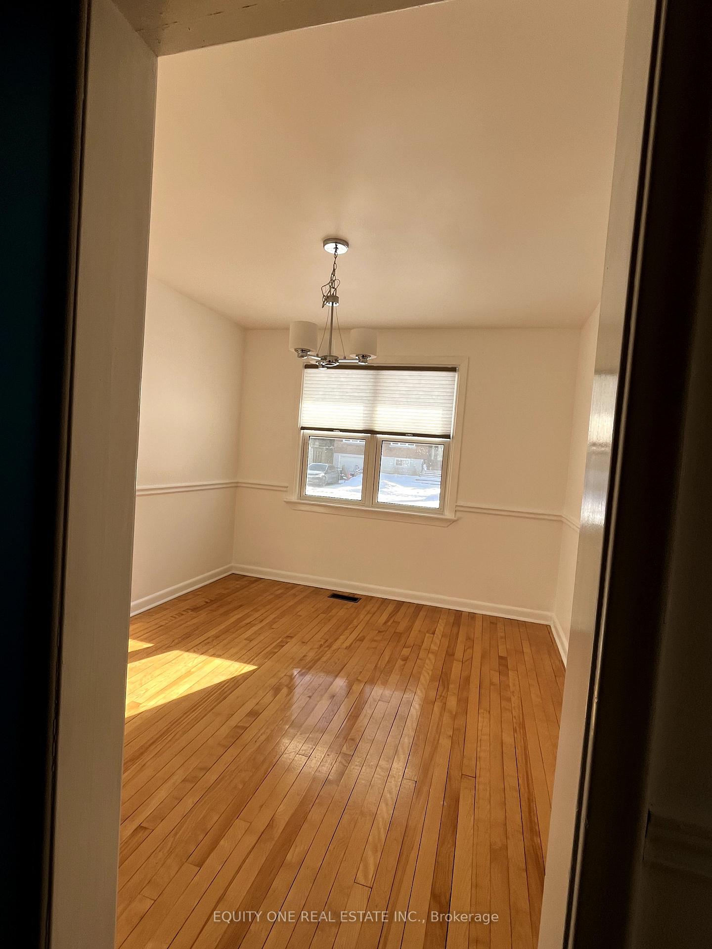 Photo 17 of 677 Weston Drive, Ottawa, Elmvale Acres — HOMEH