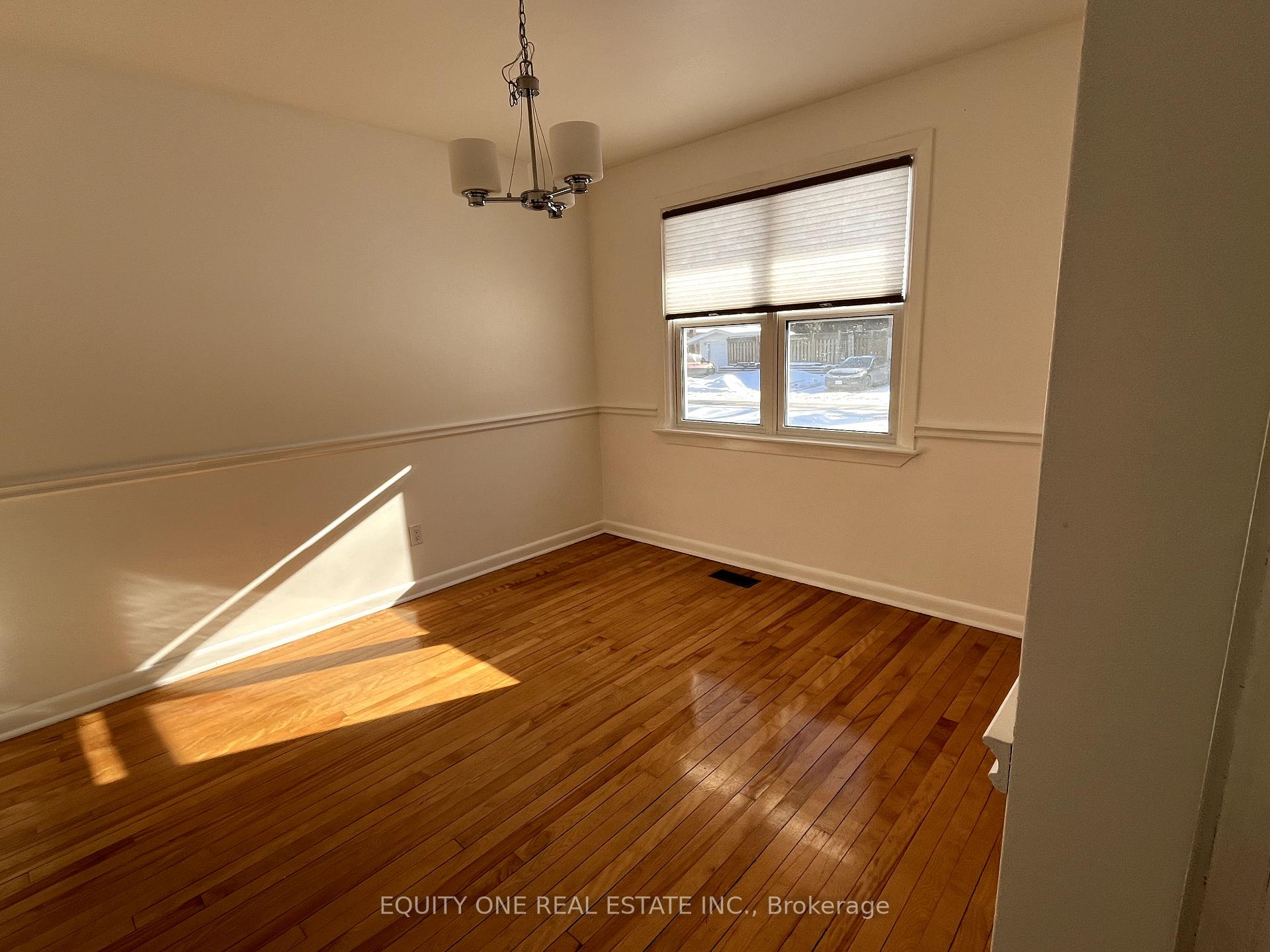 Photo 18 of 677 Weston Drive, Ottawa, Elmvale Acres — HOMEH