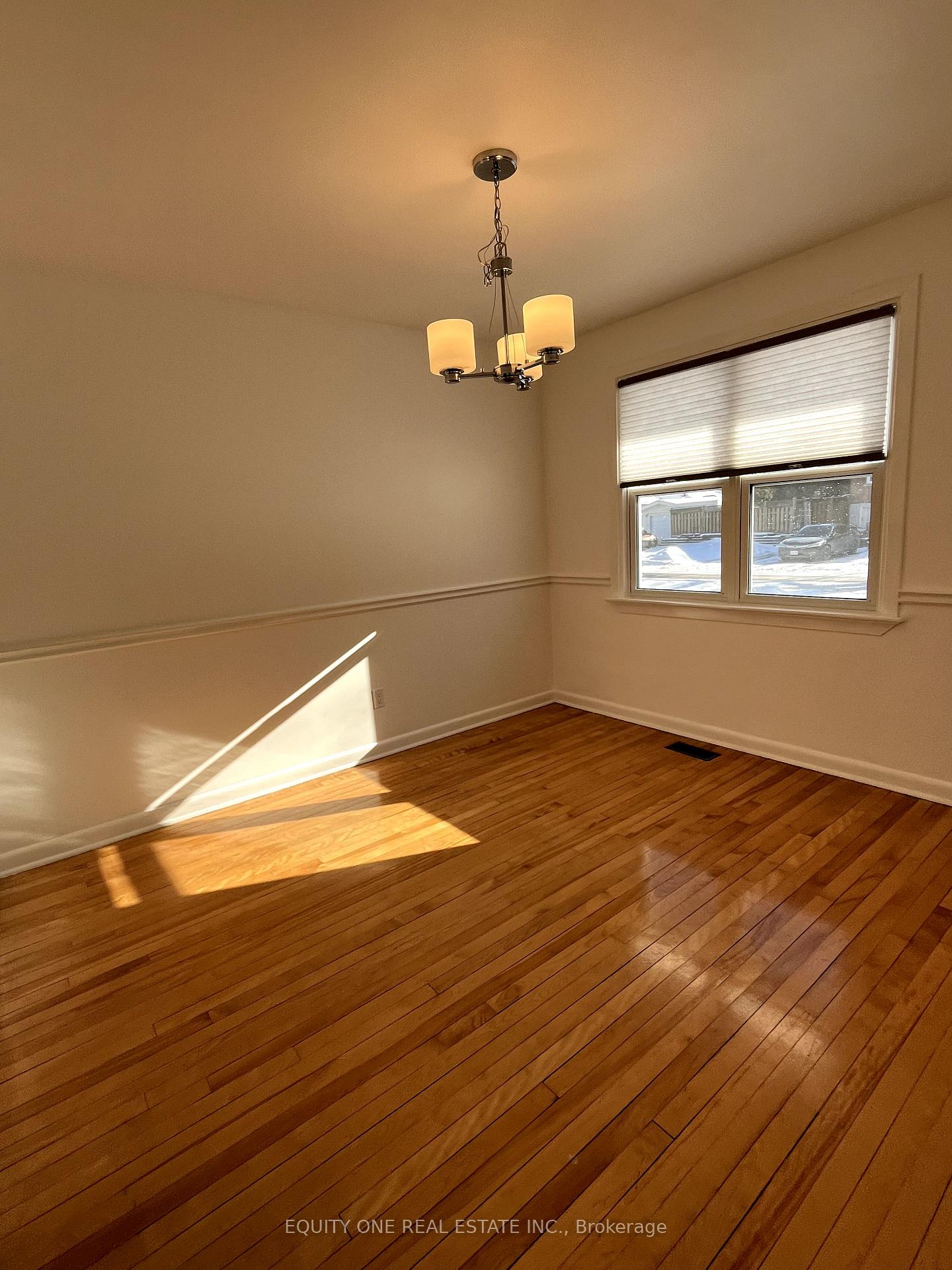 Photo 21 of 677 Weston Drive, Ottawa, Elmvale Acres — HOMEH