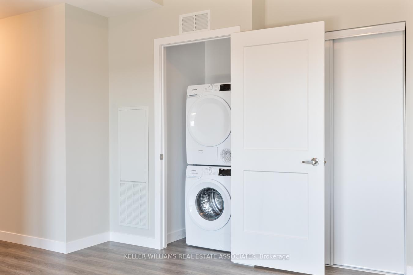 Photo 24 of Unit 1502, 15 Queen Street S, Hamilton, Central — HOMEH