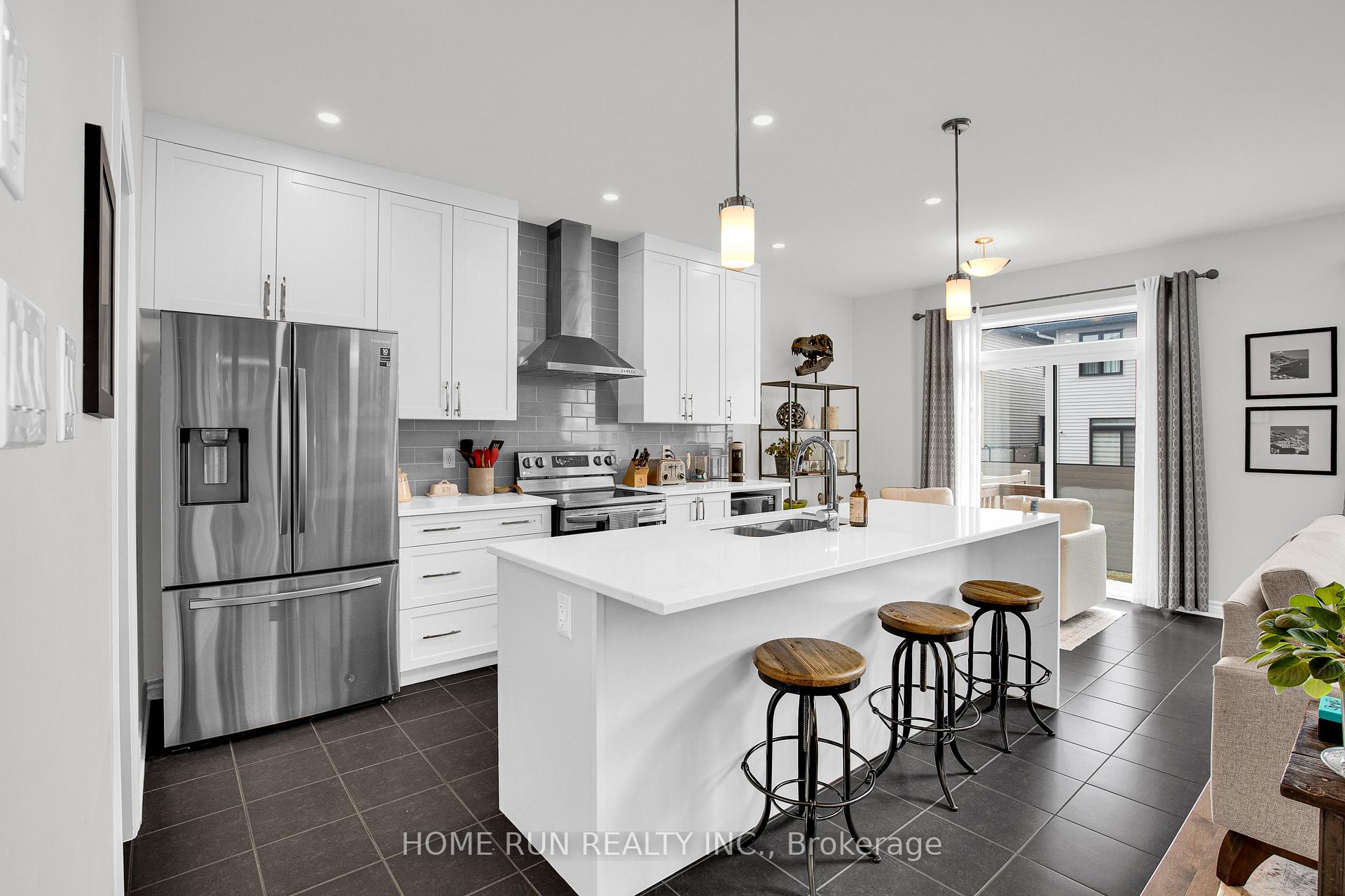 Photo 16 of 49 Whooping Crane Ridge, Ottawa, Riverside South/Gloucester Glen — HOMEH