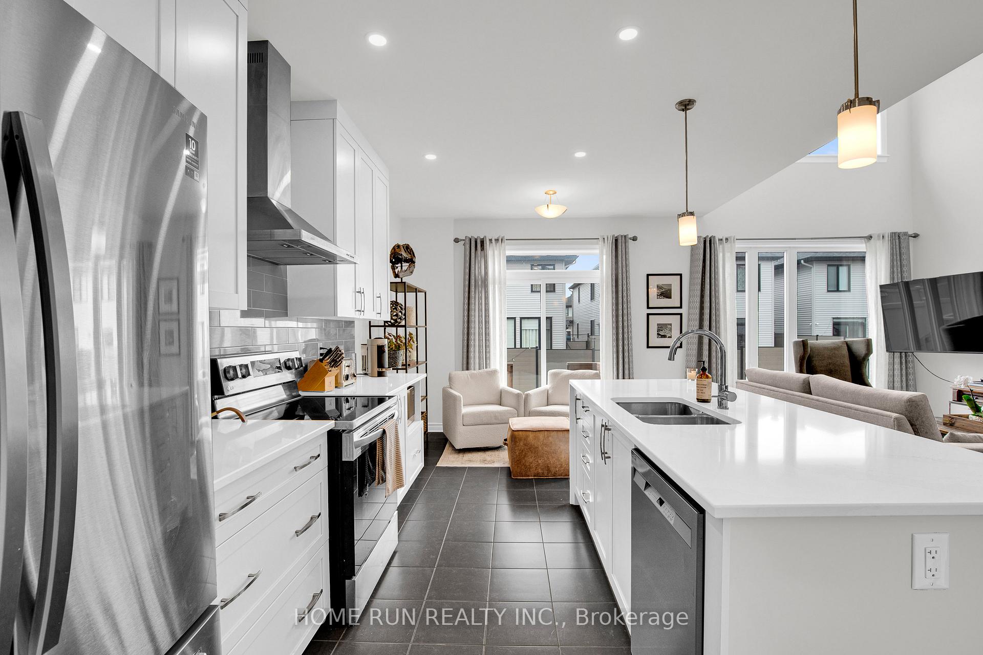 Photo 19 of 49 Whooping Crane Ridge, Ottawa, Riverside South/Gloucester Glen — HOMEH