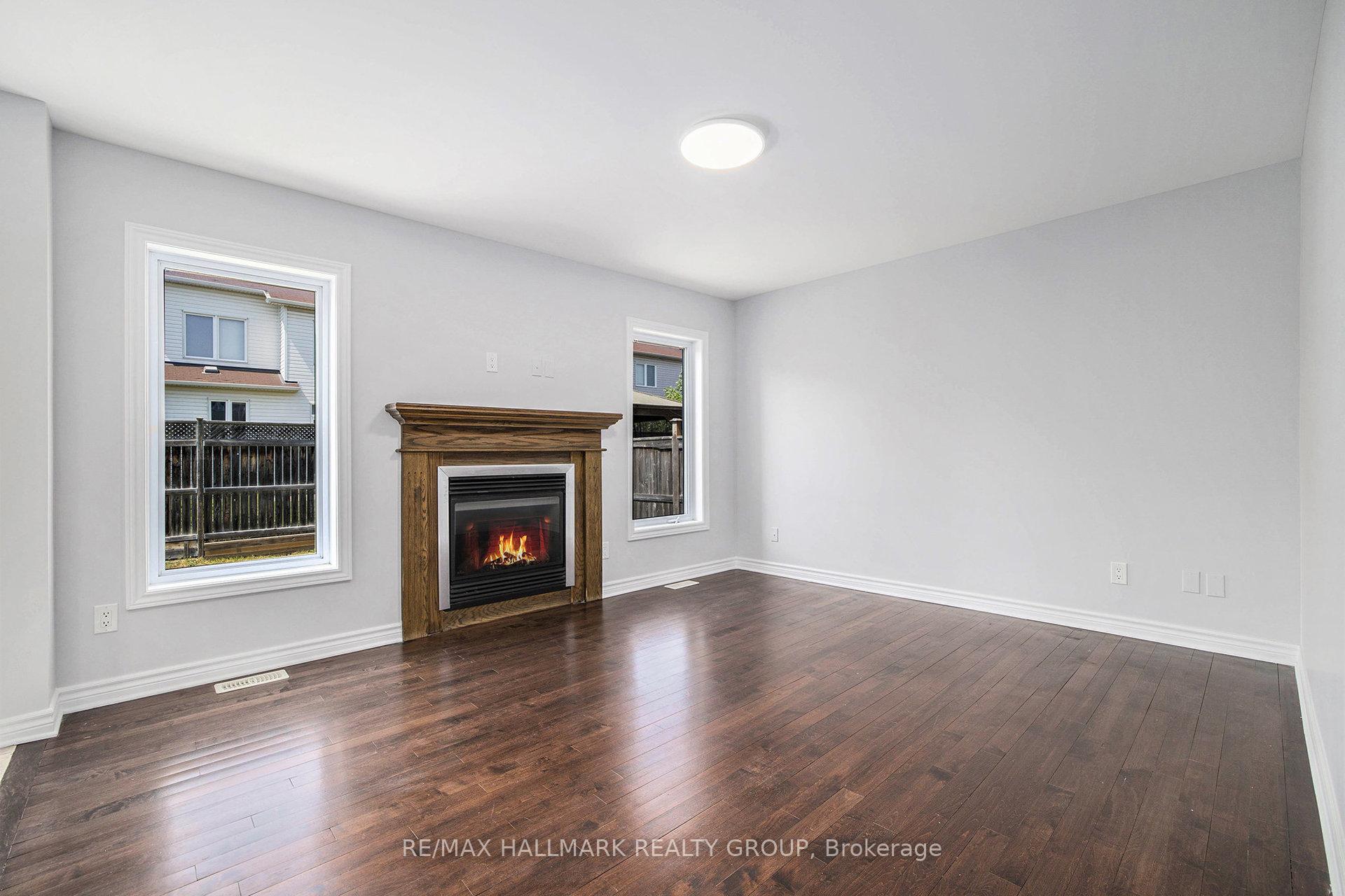 Photo 2 of 548 Paul Metivier Drive, Ottawa, Barrhaven - Strandherd — HOMEH