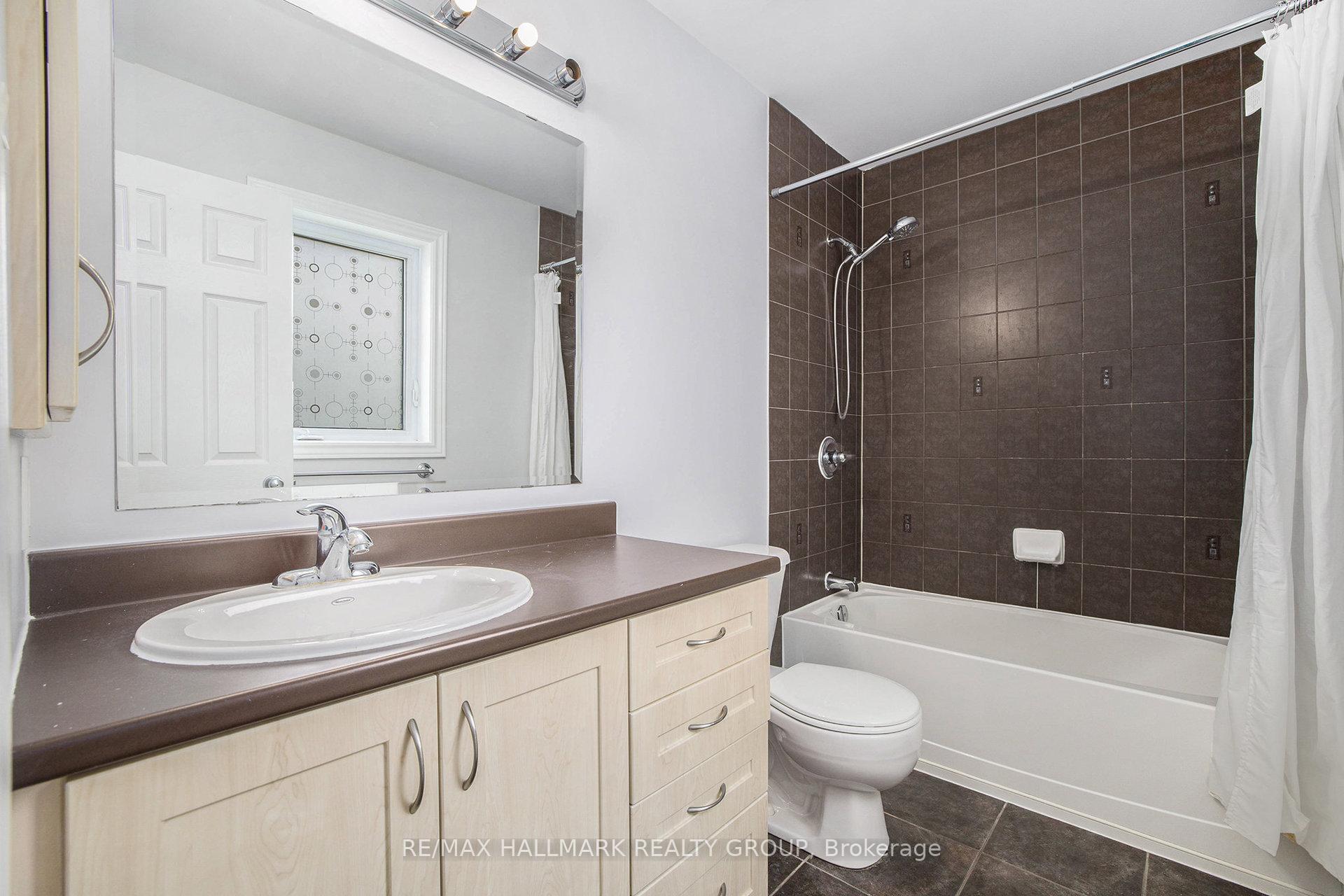 Photo 21 of 548 Paul Metivier Drive, Ottawa, Barrhaven - Strandherd — HOMEH