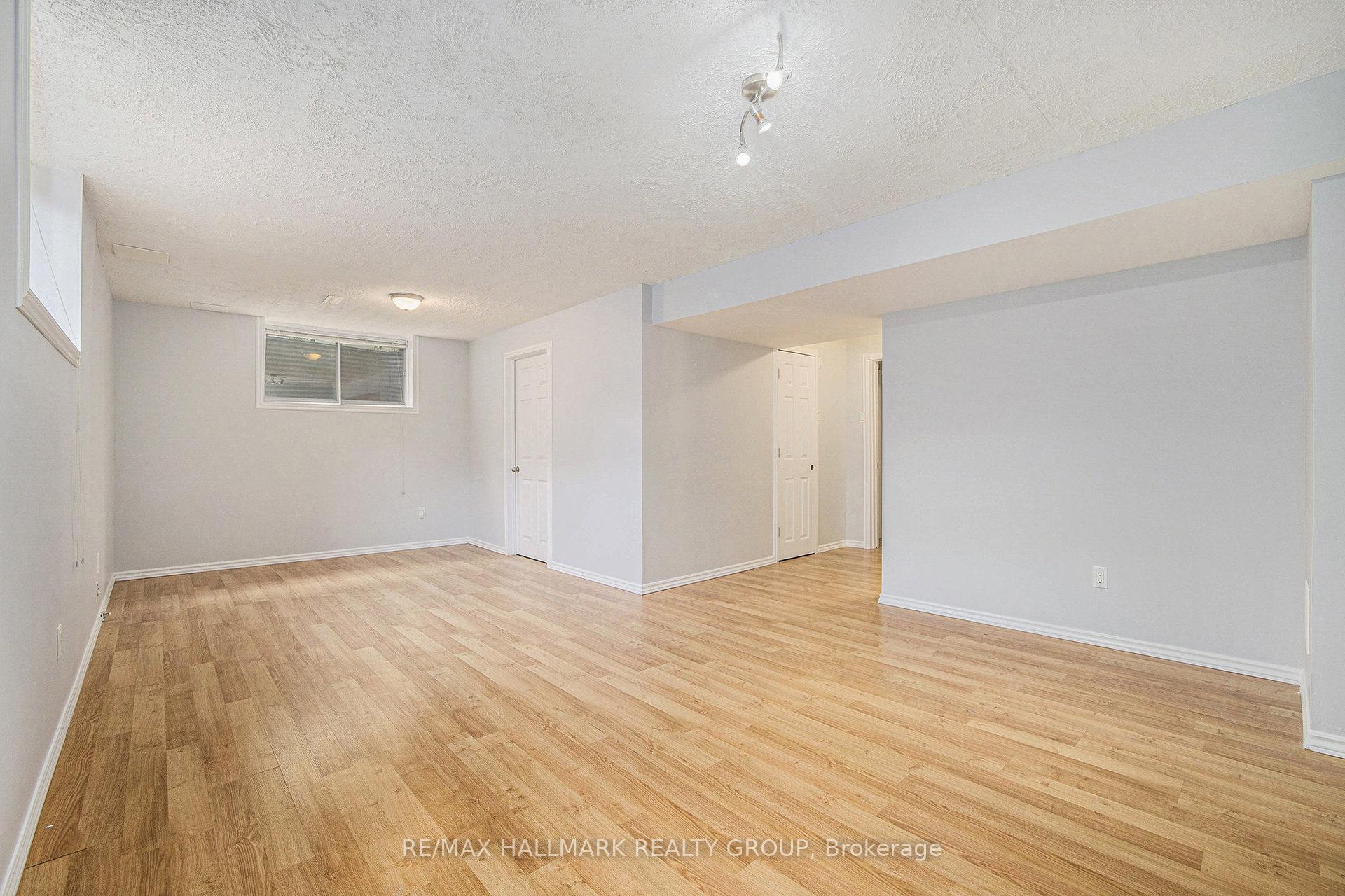 Photo 23 of 548 Paul Metivier Drive, Ottawa, Barrhaven - Strandherd — HOMEH